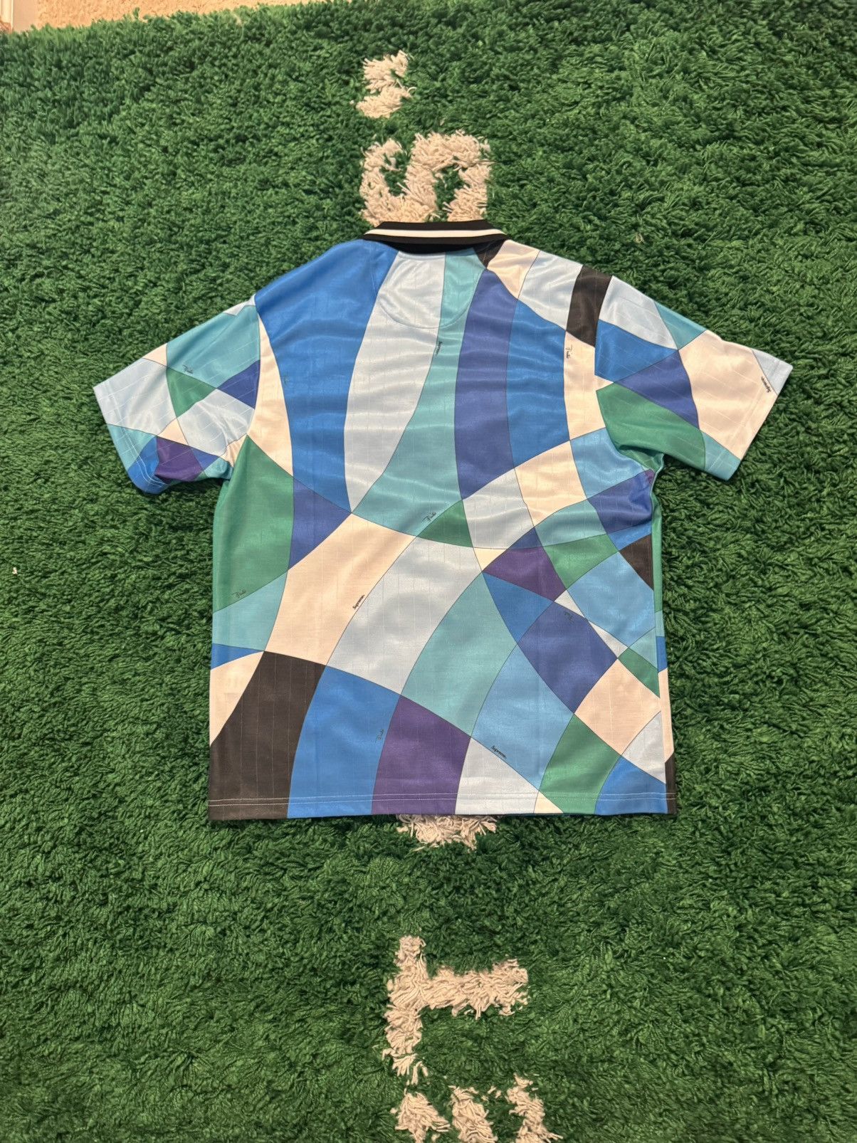 Supreme Supreme Emilio Pucci Soccer Jersey Size US M / EU 48-50 / 2 - 7 Thumbnail