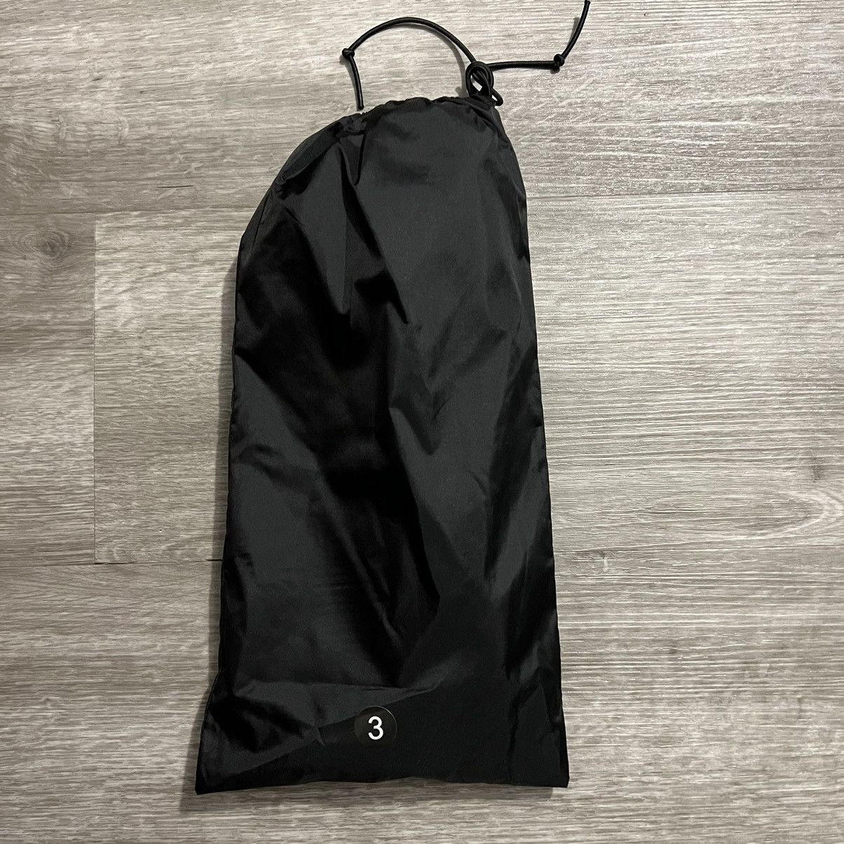Kanye West × Yeezy Kanye West Yeezy Pod Size 3 YZY PODS Size US 12 / EU 45 - 4 Thumbnail