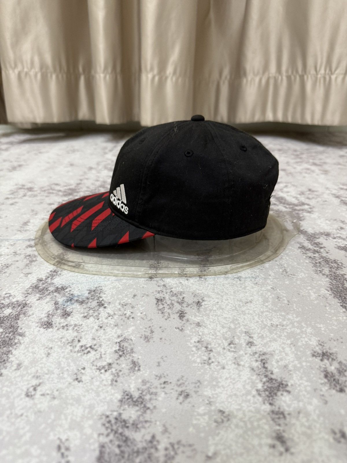 Adidas Vintage Y2K Adidas Logo Snapback Cap Size ONE SIZE - 2 Thumbnail