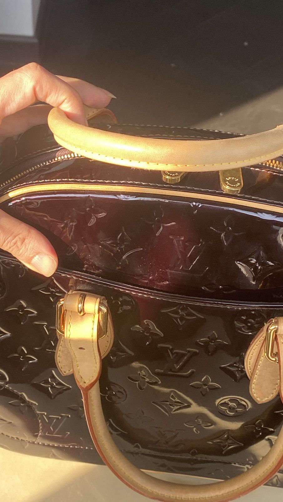Louis Vuitton Louis Vuitton Amarante Monogram Vernis Summit Drive Bag Size ONE SIZE - 7 Thumbnail