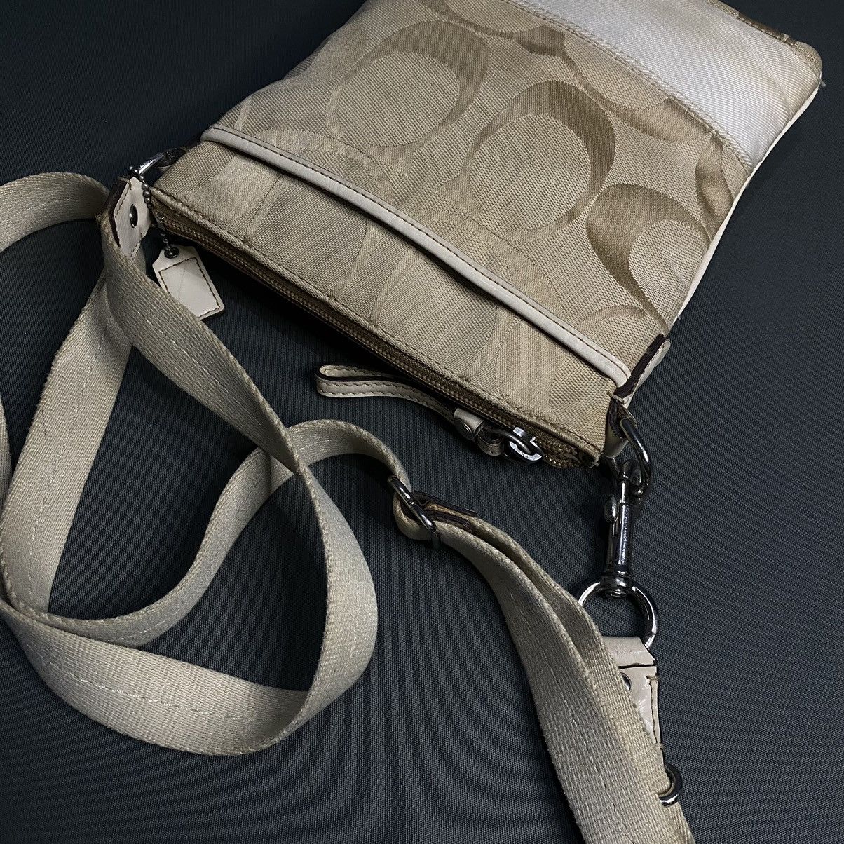 Coach Coach Signature Stripe Swingpack Crossbody Bag Size ONE SIZE - 5 Thumbnail