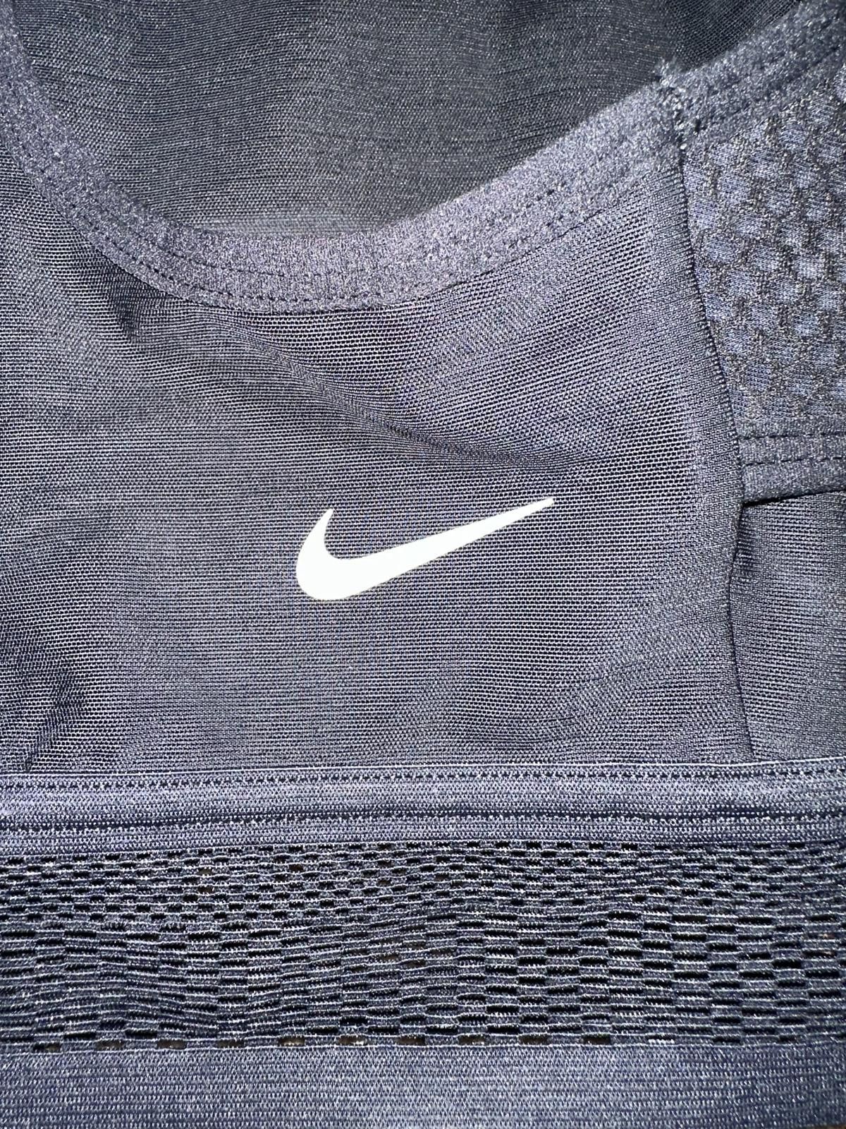 Nike Nike Women's Dri-Fit Swoosh Ultrabreathe Sports Bra Size ONE SIZE - 3 Thumbnail