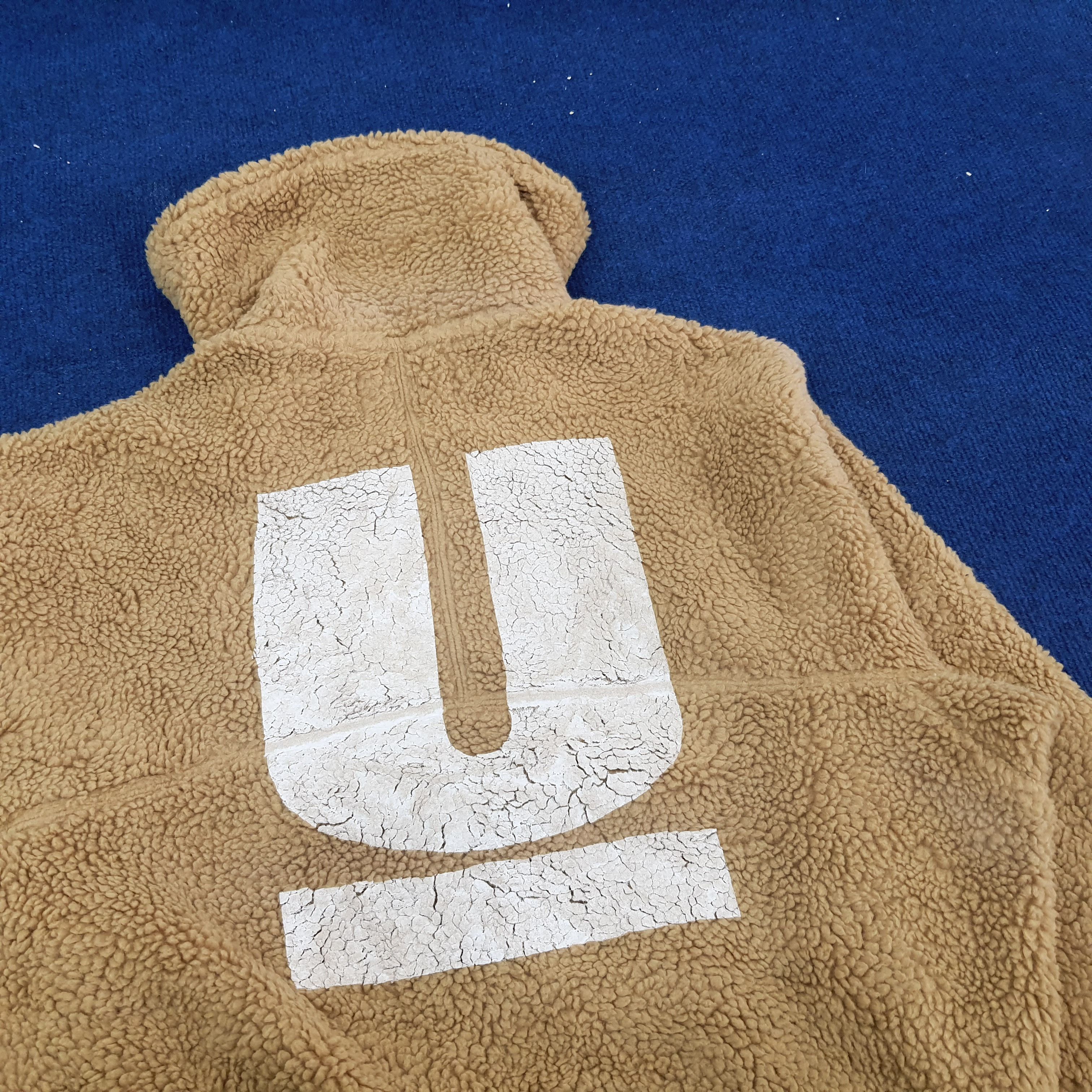 Japanese Brand × Uniqlo × Vintage Vintage Uniqlo U Japanese Brand Custom Logo Fleece Jacket Size US L / EU 52-54 / 3 - 2 Thumbnail