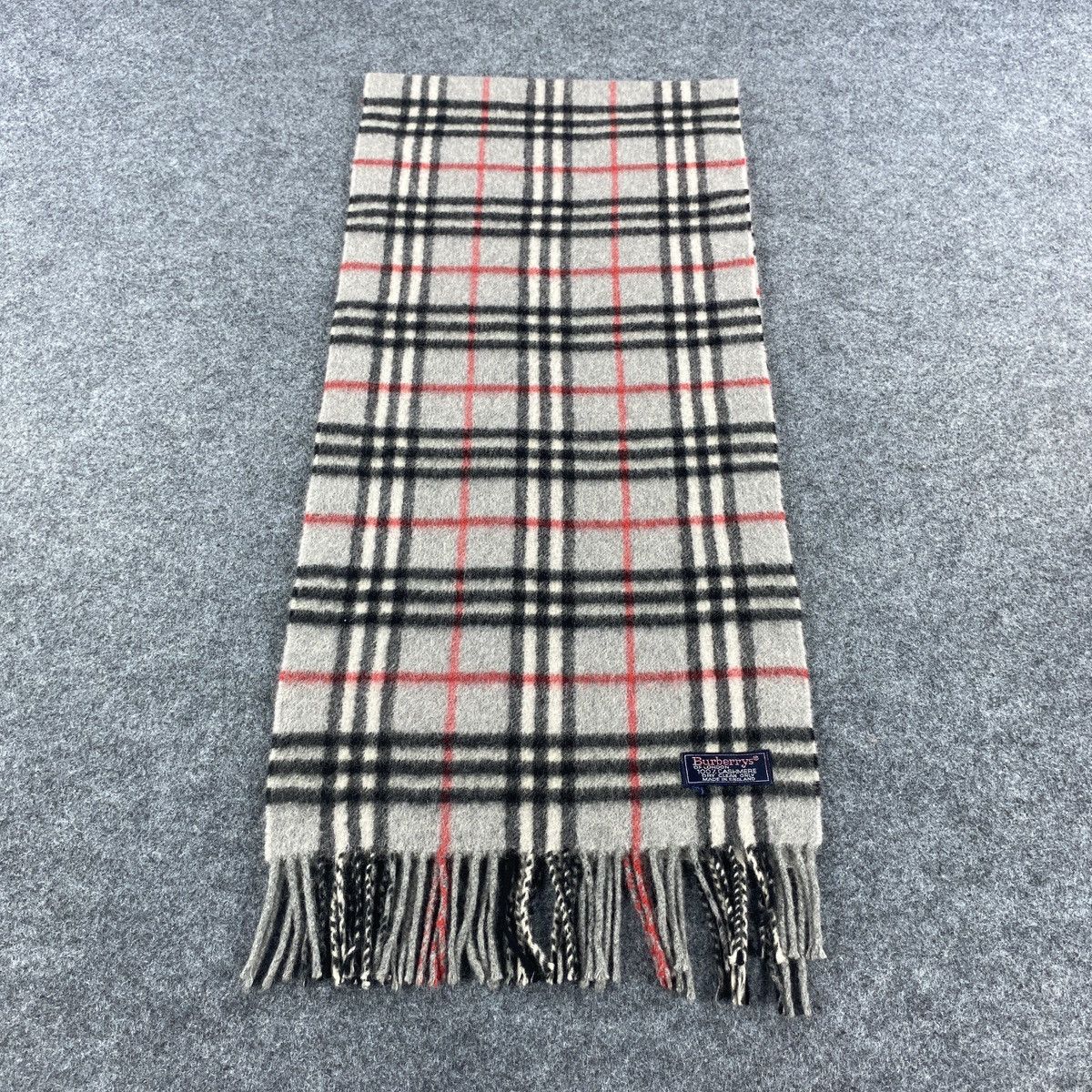 Burberry × Vintage Burberrys Scarf # Muffler # Neckwear # D675 Size ONE SIZE - 1 Thumbnail