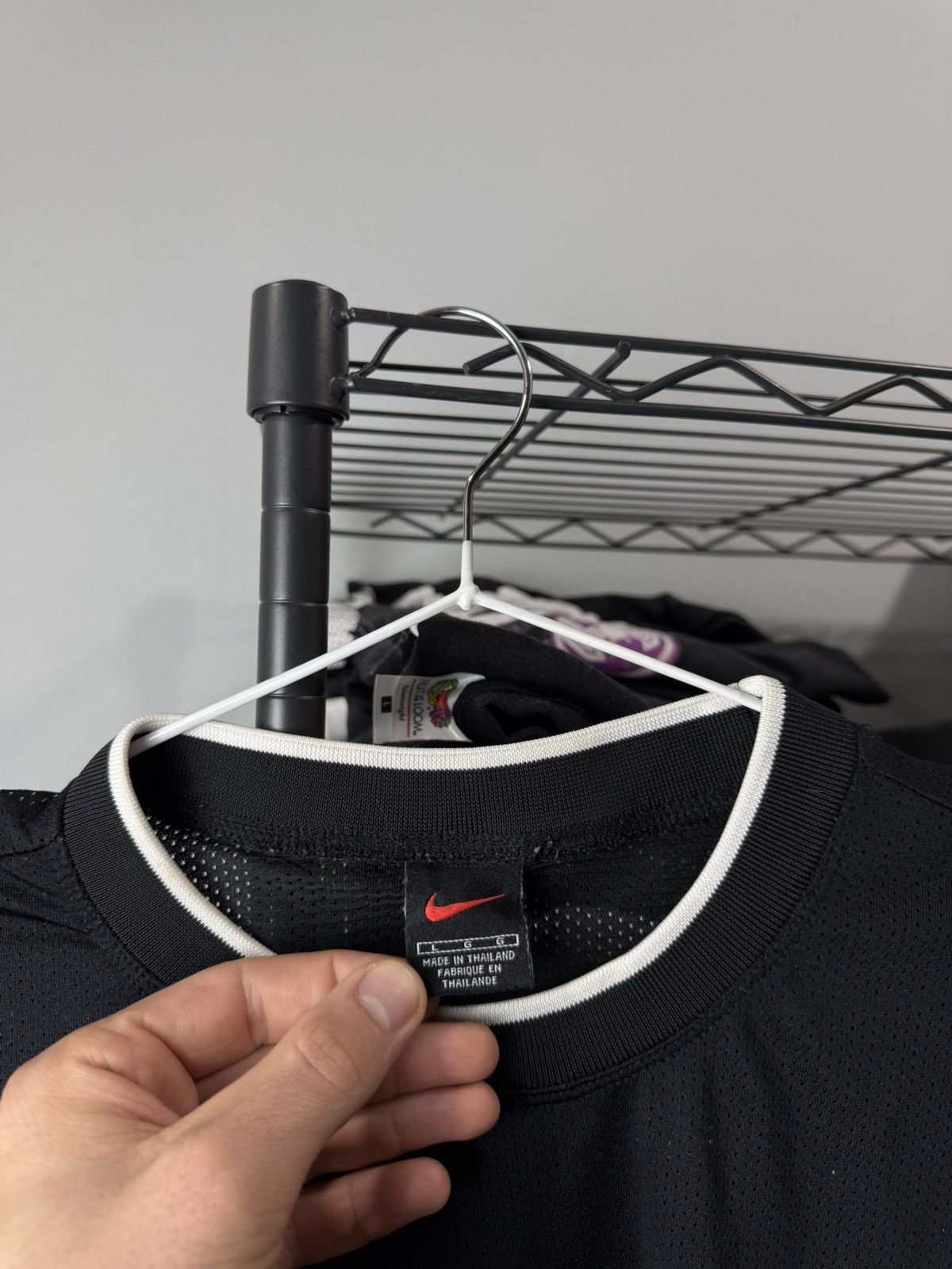 Nike Rare Vintage Nike Mesh T Shirt Mini Logo Archive Size US L / EU 52-54 / 3 - 4 Thumbnail