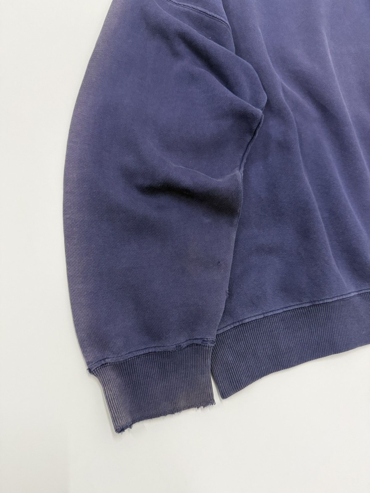 Gap 🔥90s GAP iConic logo Kanye West Super Distressed Sweatshirt Size US M / EU 48-50 / 2 - 14 Thumbnail