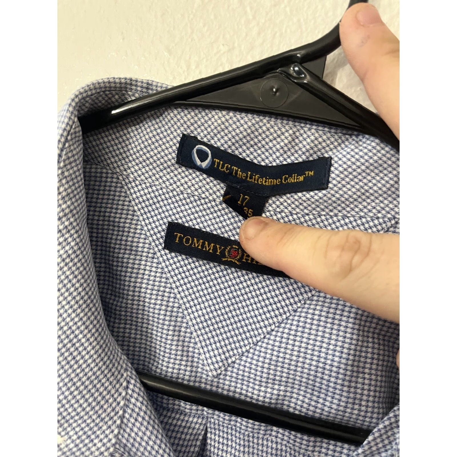 Tommy Hilfiger Tommy Hilfiger Button-Up Shirt Mens Size 17 Blue Long Sleeve Plaid TLC The Lifetime Collar Size US XL / EU 56 / 4 - 2 Thumbnail
