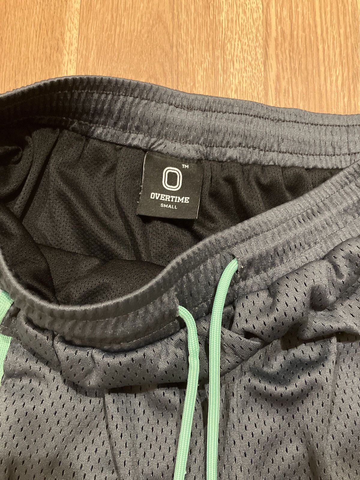 Other Overtime athletic Shorts Size US 26 / EU 42 - 2 Thumbnail