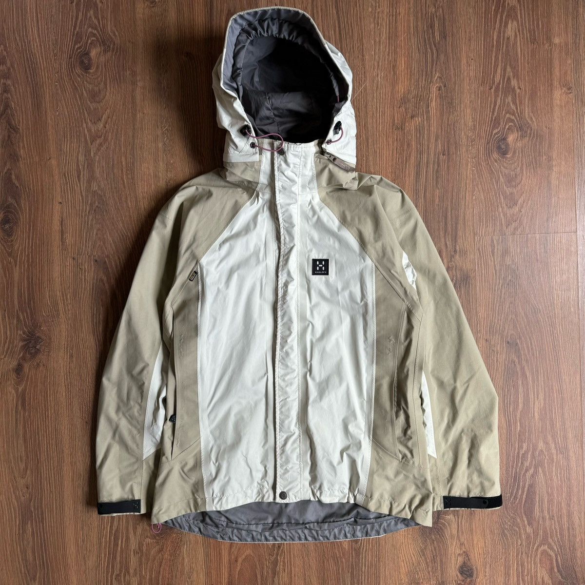 Haglofs Haglofs Gore-Tex Performance Shell Women’s Jacket Size:M Size M / US 6-8 / IT 42-44 - 1 Thumbnail
