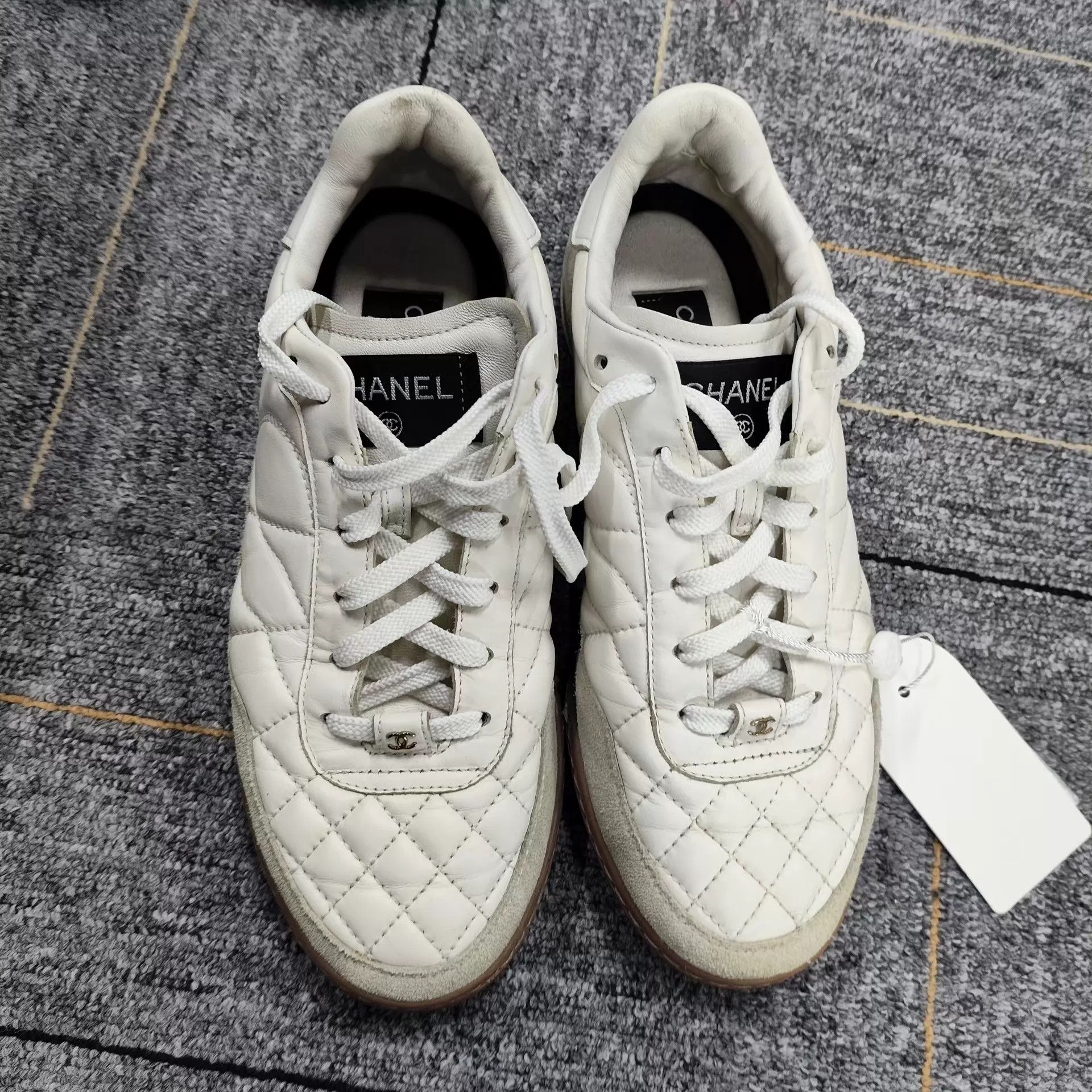 Chanel CHANEL Women's Leather Sneakers White 37.5 Size US 7 / IT 37 - 2 Thumbnail