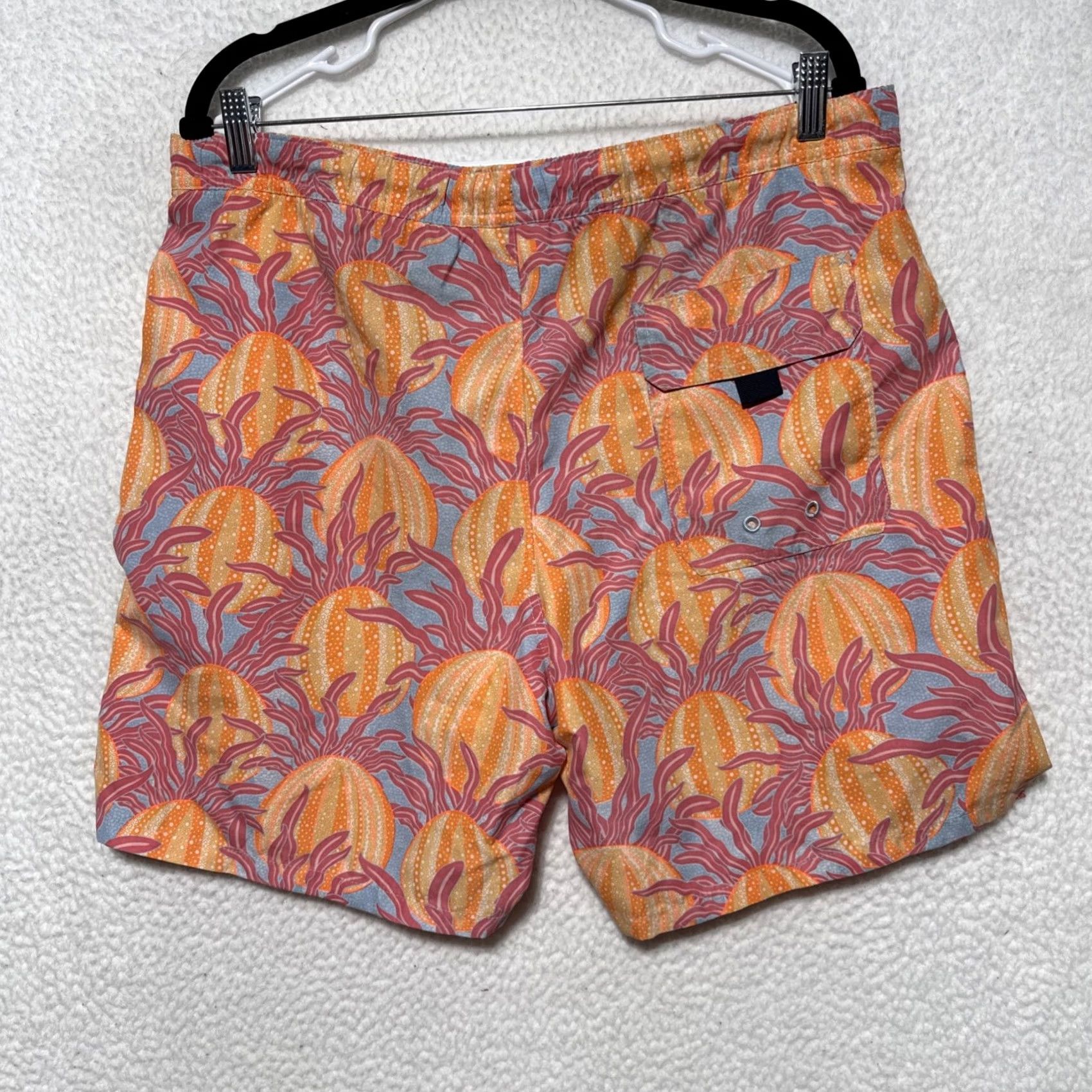 Vineyard Vines Vineyard Vines Swim Trunks Men S Orange Floral 6.5” Inseam Silk Polyester Mesh Lining Pockets Size US 29 - 2 Thumbnail