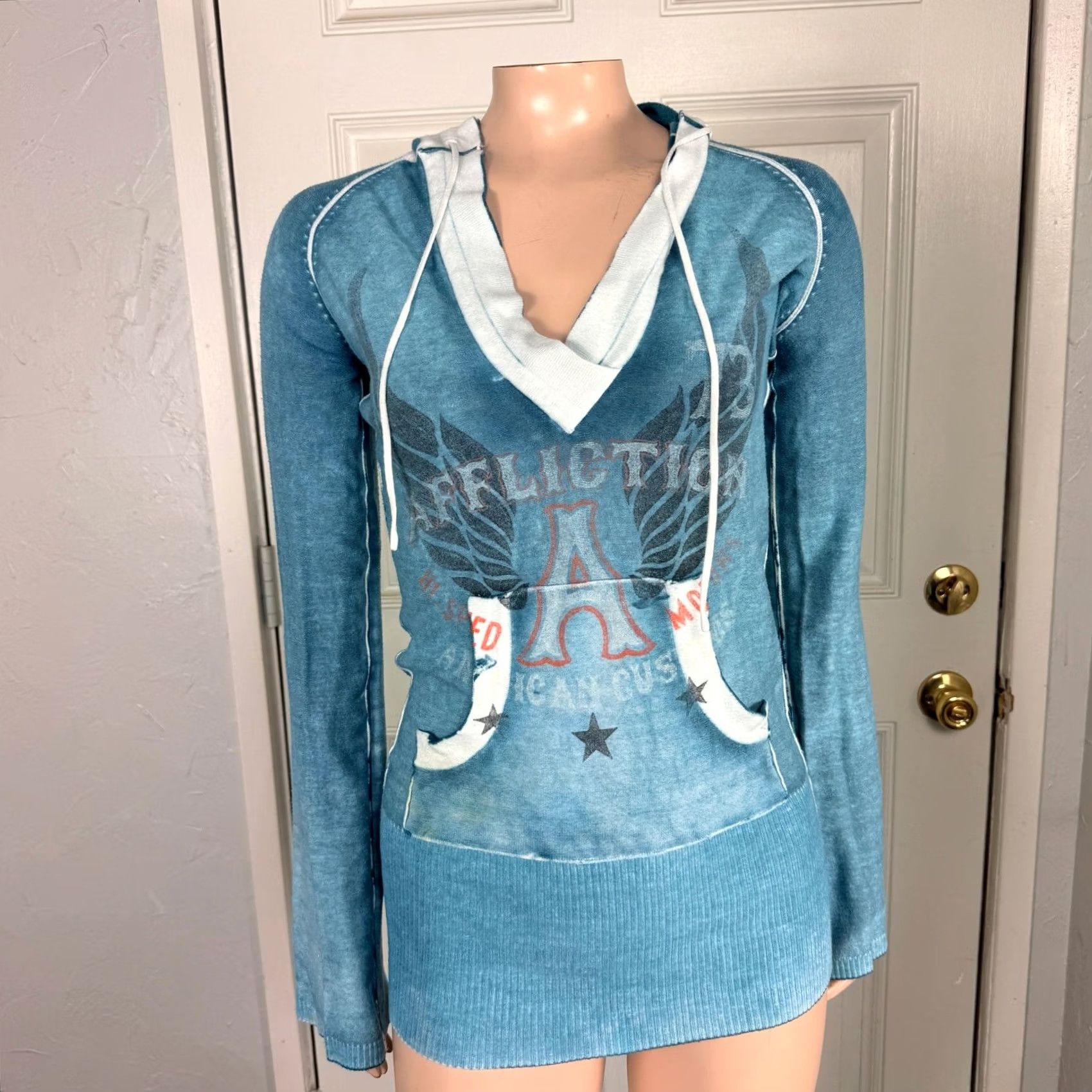 Affliction VINTAGE Affliction Womens Top S Cotton Knit Reversible Hoodie Hooded Bell Sleeve Y2K Blue White Logo Casual Size S / US 4 / IT 40 - 2 Thumbnail