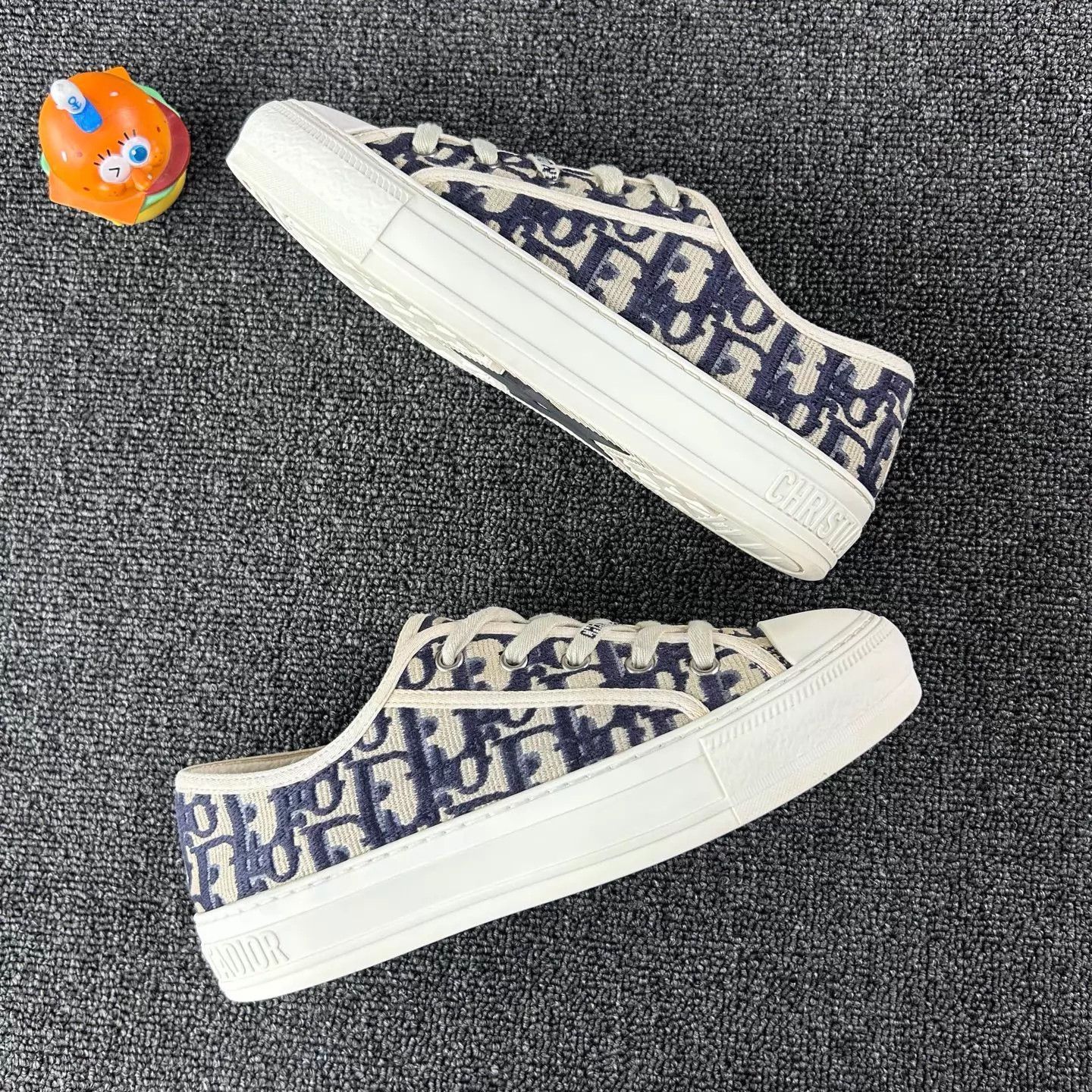Dior Dior Oblique All-Over Print Sneaker Women's 36.5 Size US 6 / IT 36 - 4 Thumbnail