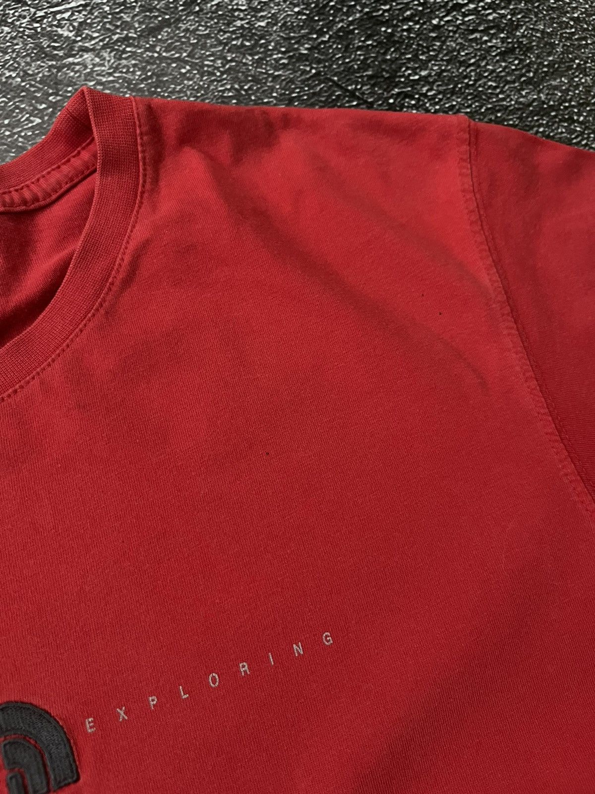 The North Face Rare The North Face Y2K Center Logo Embroidered T-shirt Size US M / EU 48-50 / 2 - 5 Thumbnail