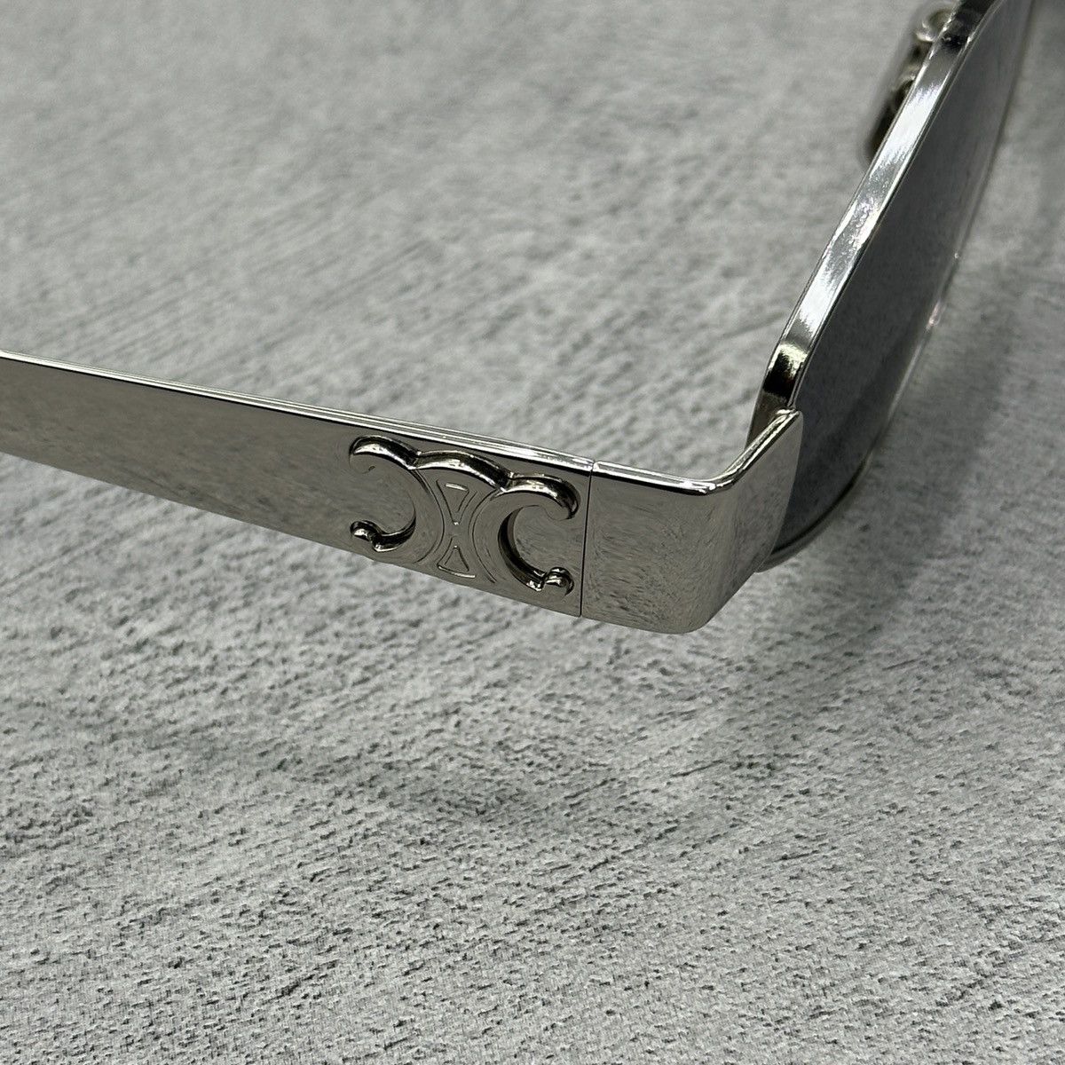 Celine Celine CL40254U 16A SUNGLASSES Size ONE SIZE - 4 Thumbnail