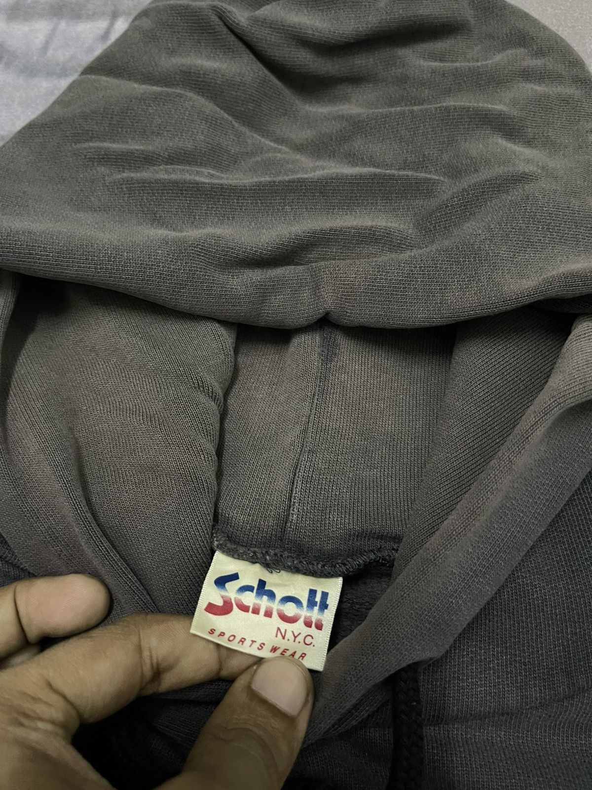 Schott 90s SCHOTT NYC PULLOVER HOODIE SPELLOUT SUND FADED Size US M / EU 48-50 / 2 - 7 Thumbnail