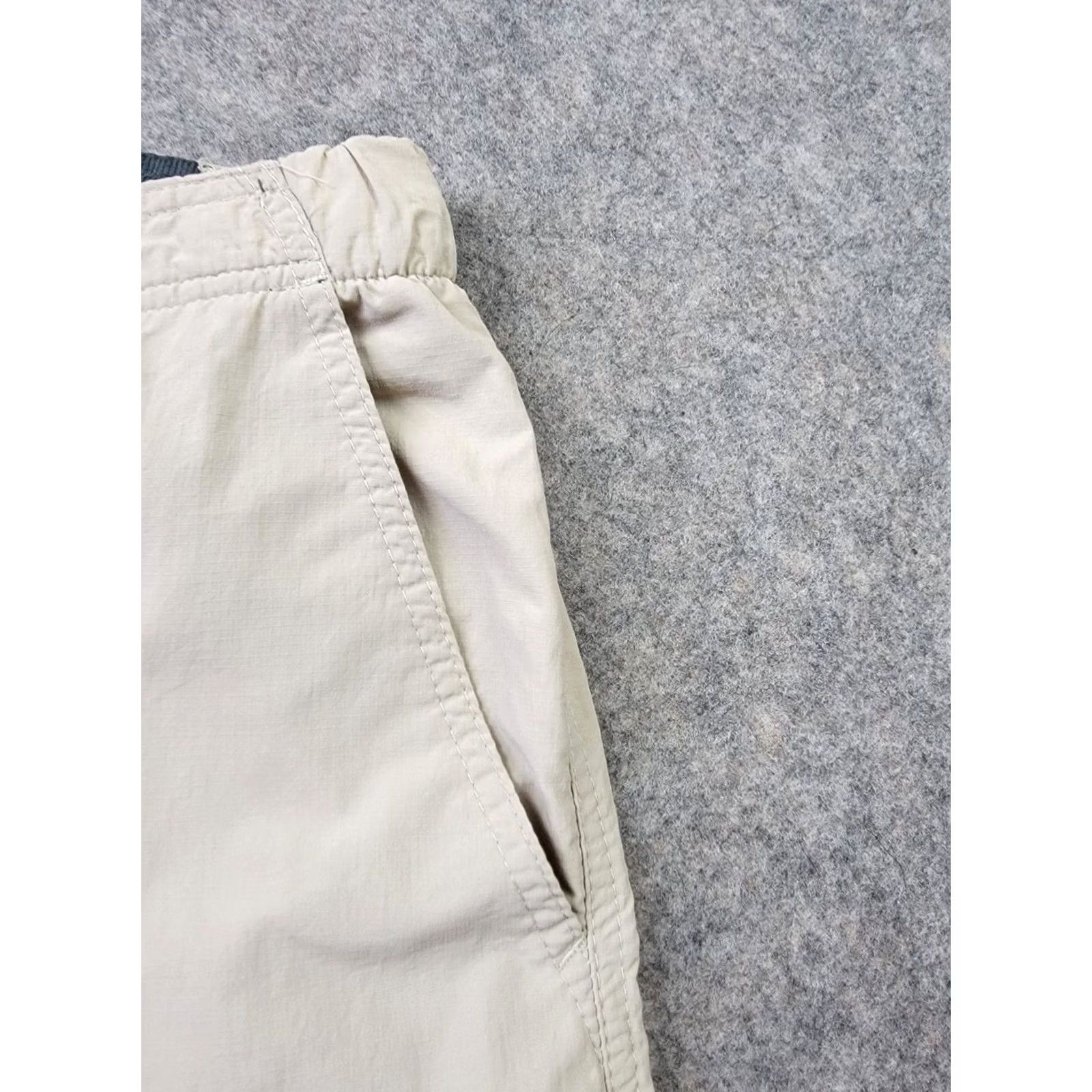 Vintage Columbia Shorts Mens 40 Beige 10'' Inseam Nylon Cargo Pockets Outdoor Camping Size US 40 / EU 56 - 3 Thumbnail