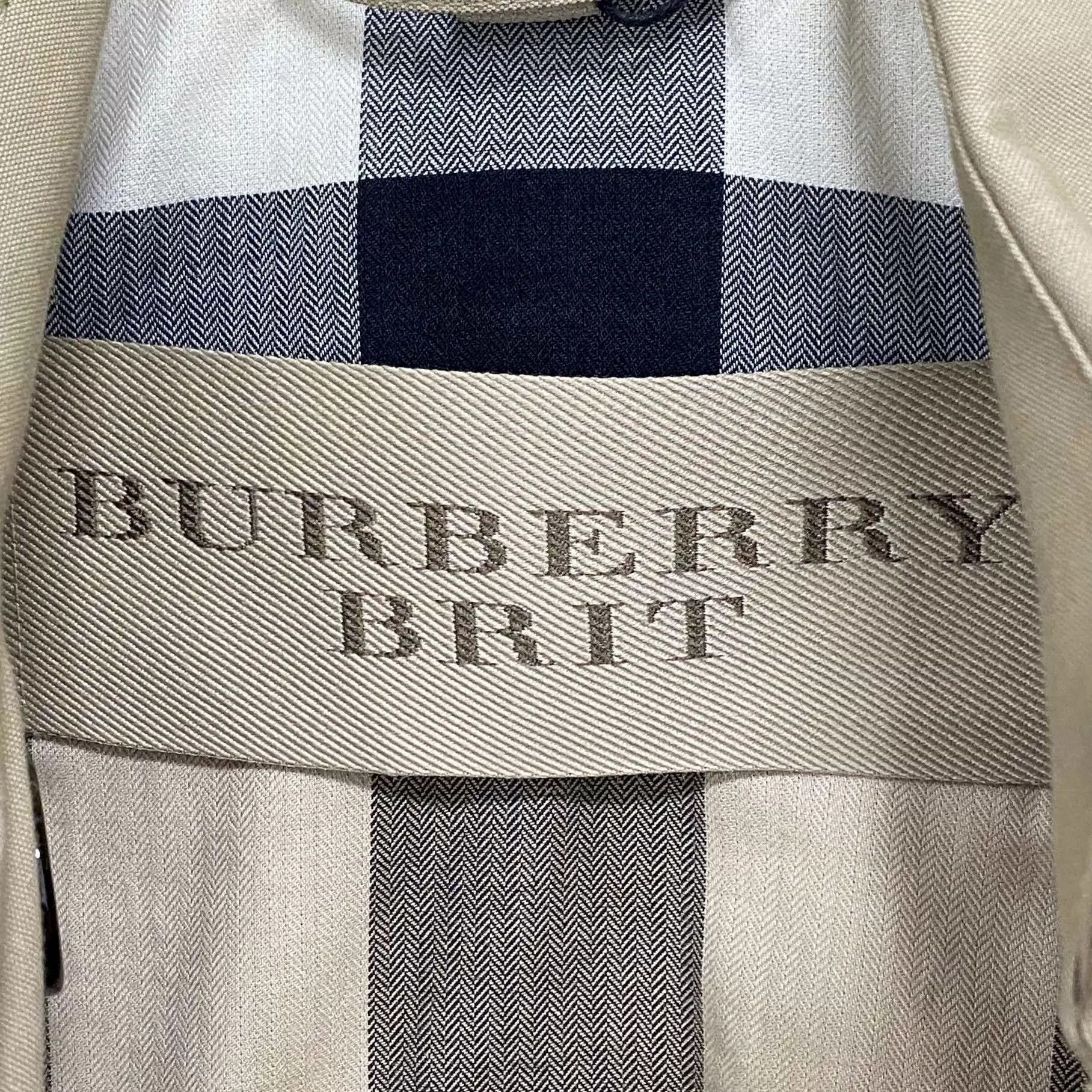 Burberry Burberry Khaki Double-Breasted Trench Coat UK6 Size XS / US 0-2 / IT 36-38 - 4 Thumbnail