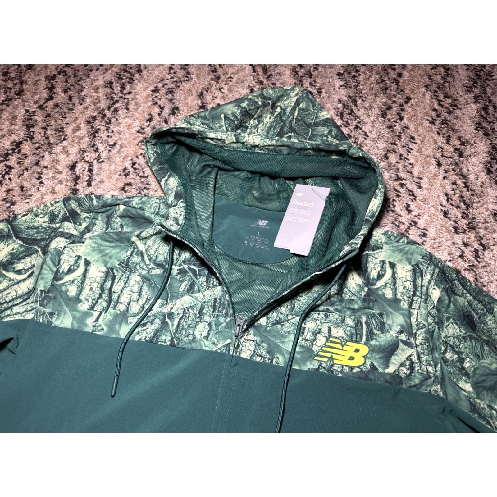New Balance New Balance Jacket Mens Large Camo Hooded Windbreaker Zip Full Insulated Lined Pockets Size US L / EU 52-54 / 3 - 3 Thumbnail