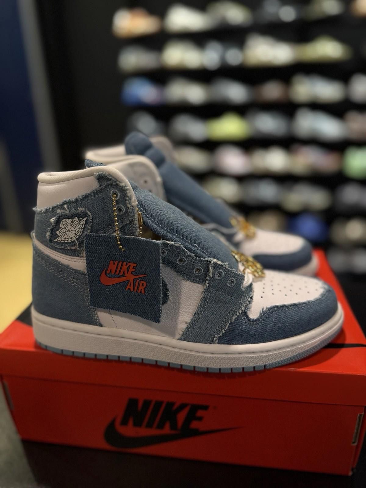Nike Nike Air Jordan 1 Mid SE Denim Blue White Women’s 8.5 Men 7 Size US 8.5 / IT 38.5 - 3 Thumbnail
