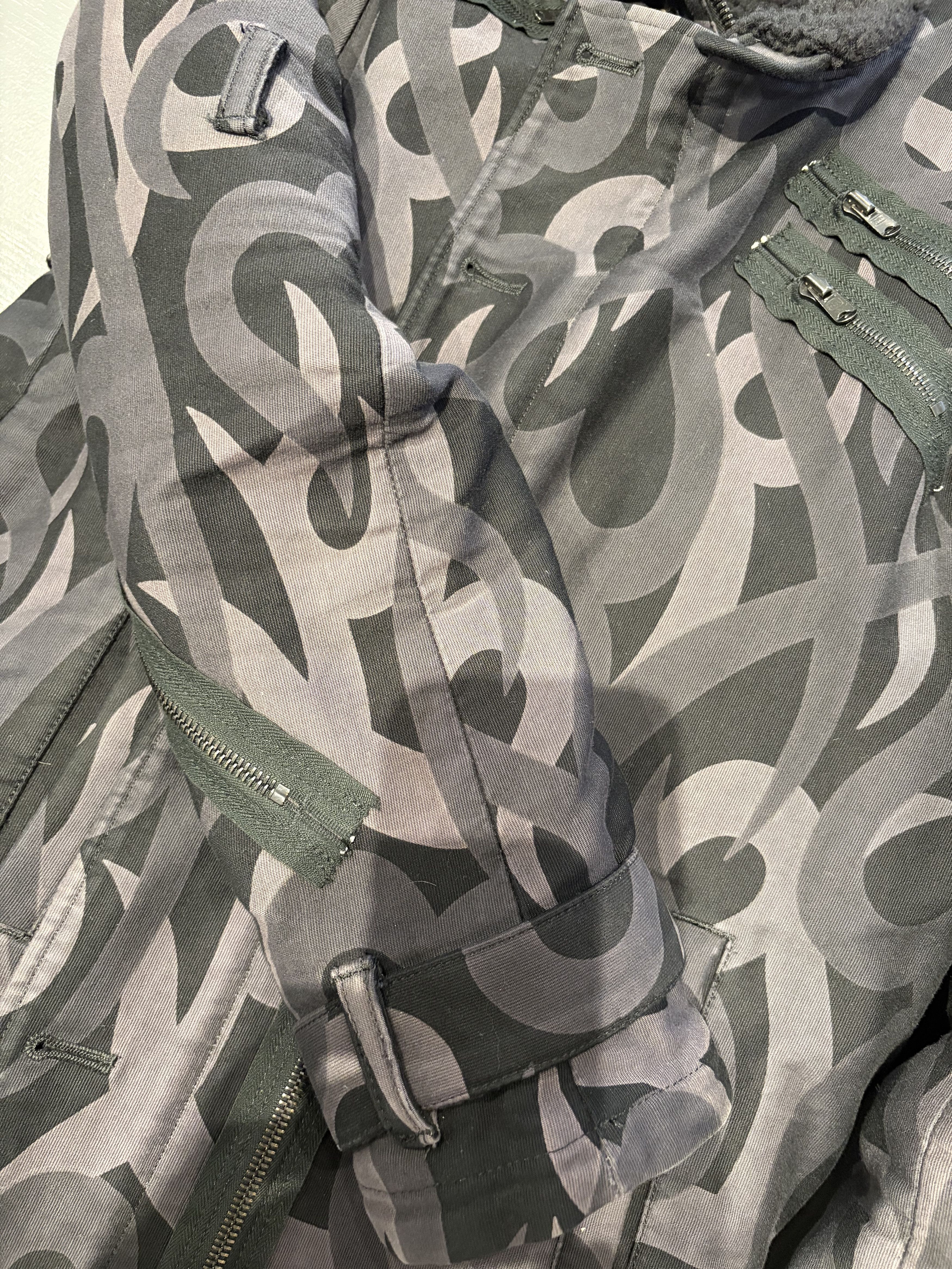 Number (N)ine AW04 Number (N)ine Tribal Heart Tear Camo Jacket Size US M / EU 48-50 / 2 - 7 Thumbnail