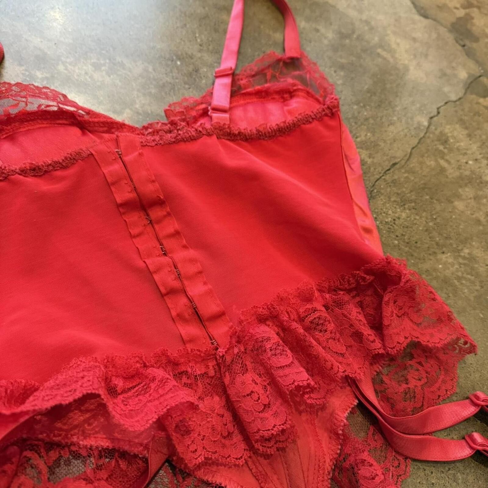 Other Red Lace Trim Garter Clip Frederick’s Corset Top Size ONE SIZE - 5 Thumbnail