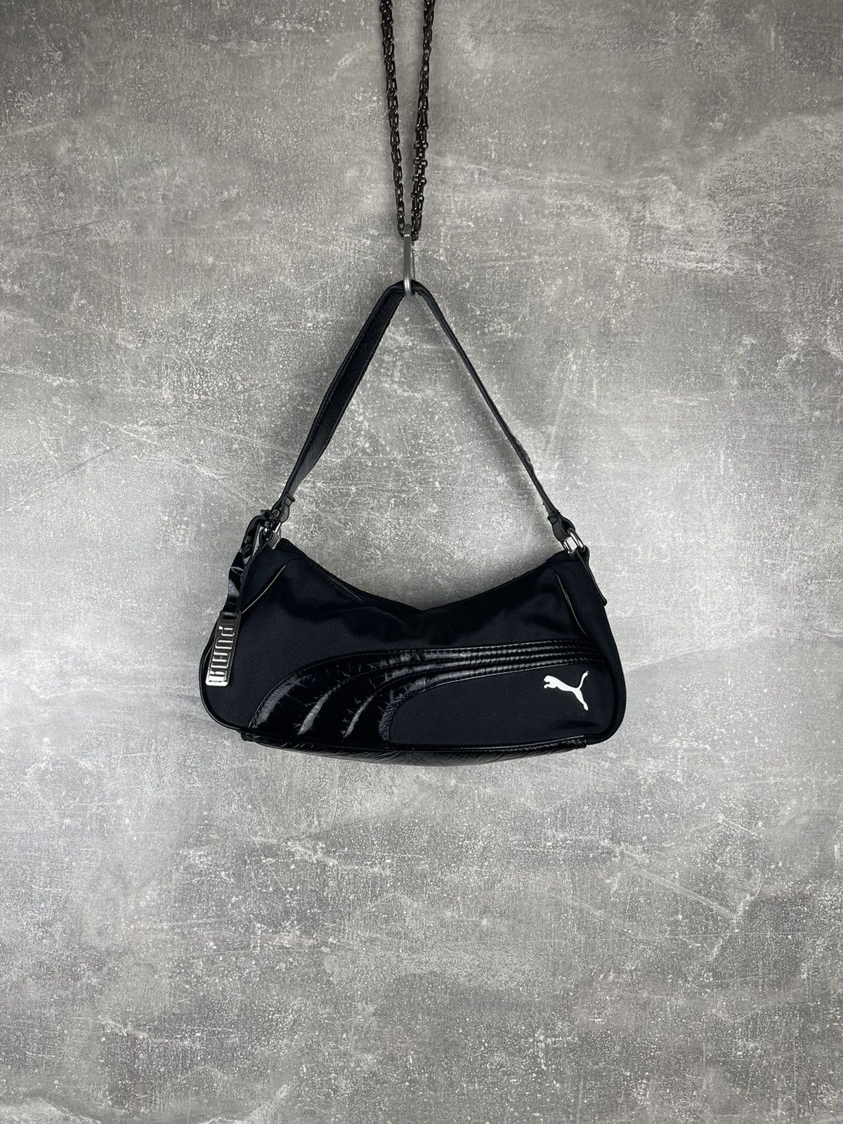 Puma × Streetwear × Vintage Puma Vintage 00s Y2K with Key Chain 