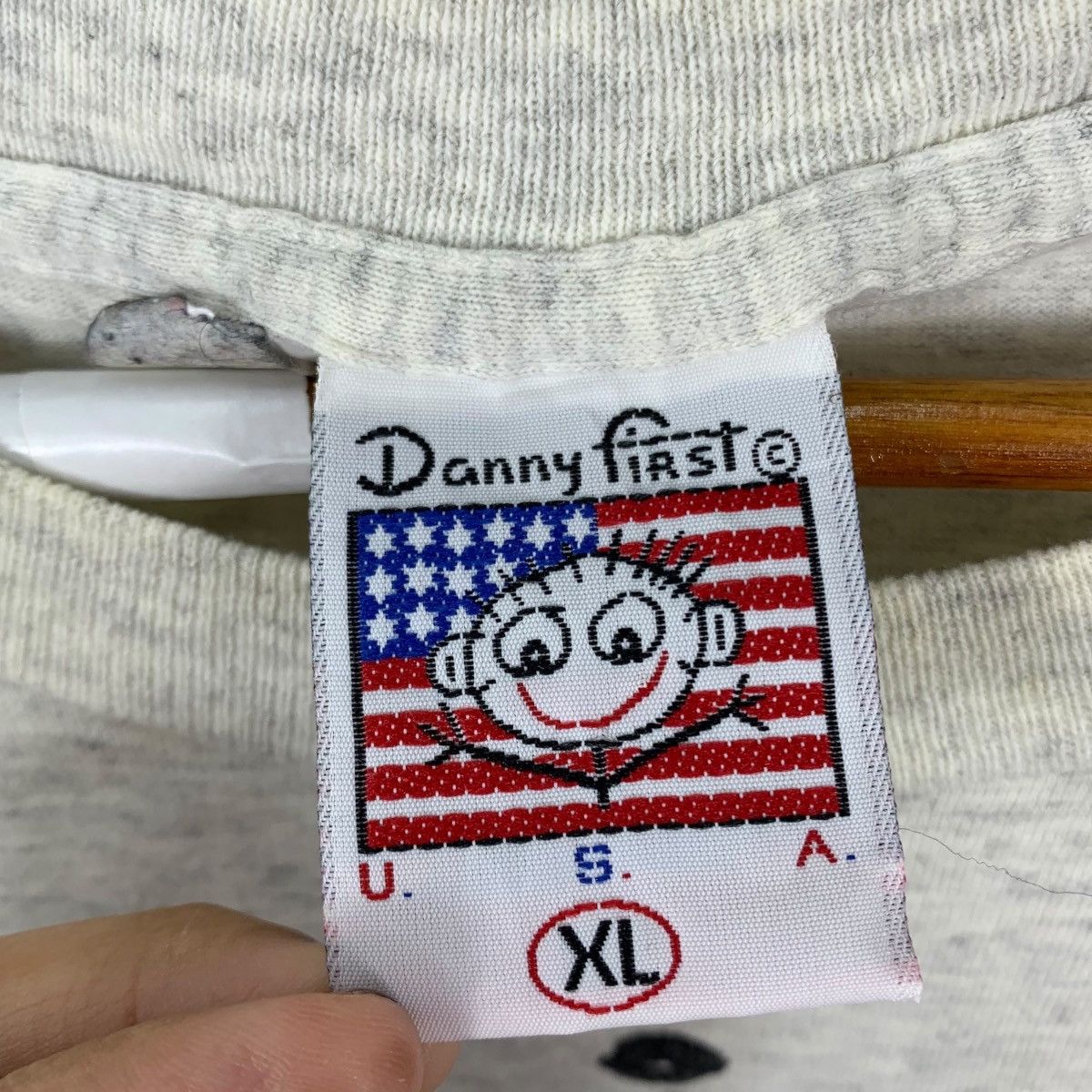 Vintage Vintage 90s DANNY FIRST Made in USA Honolulu Hawaii Tshirt Size US XL / EU 56 / 4 - 5 Thumbnail