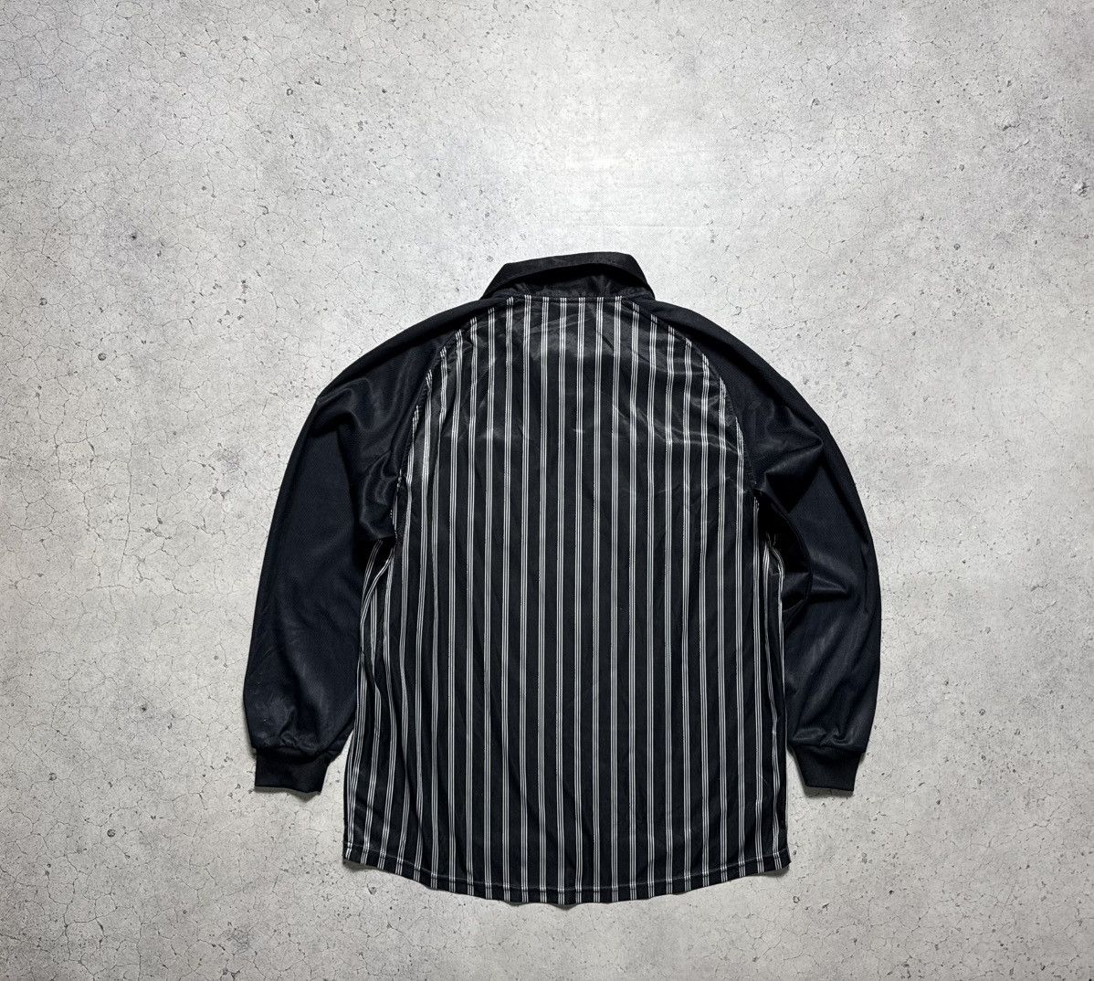Adidas Adidas Sweden Tee Referee 1999 Soccer Jersey Long Sleeve Size US L / EU 52-54 / 3 - 9 Thumbnail