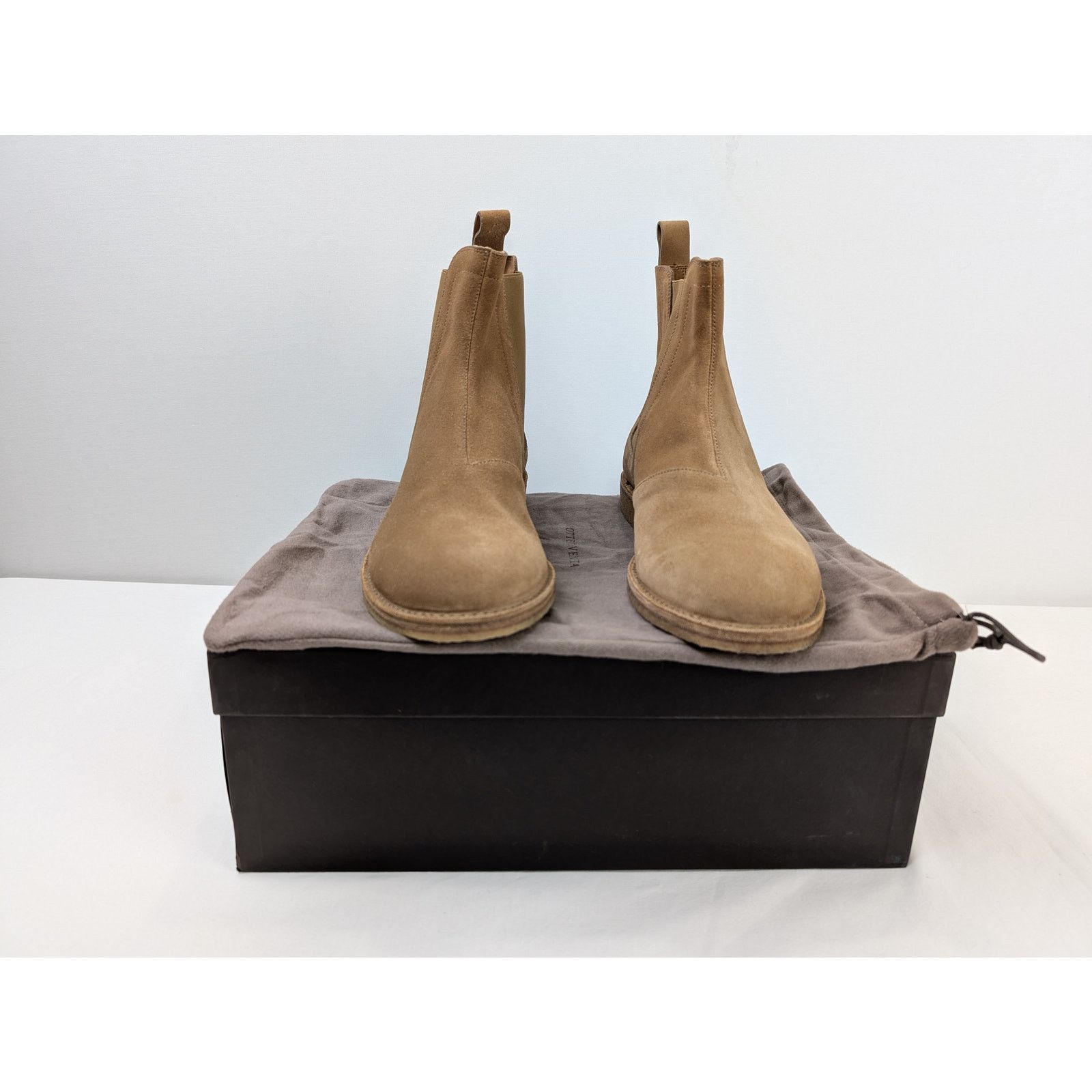 Bottega Veneta o1rshd1 Q:2 / Calf Suede Chelsea Boots in Camel Size US 12 / EU 45 - 10 Thumbnail