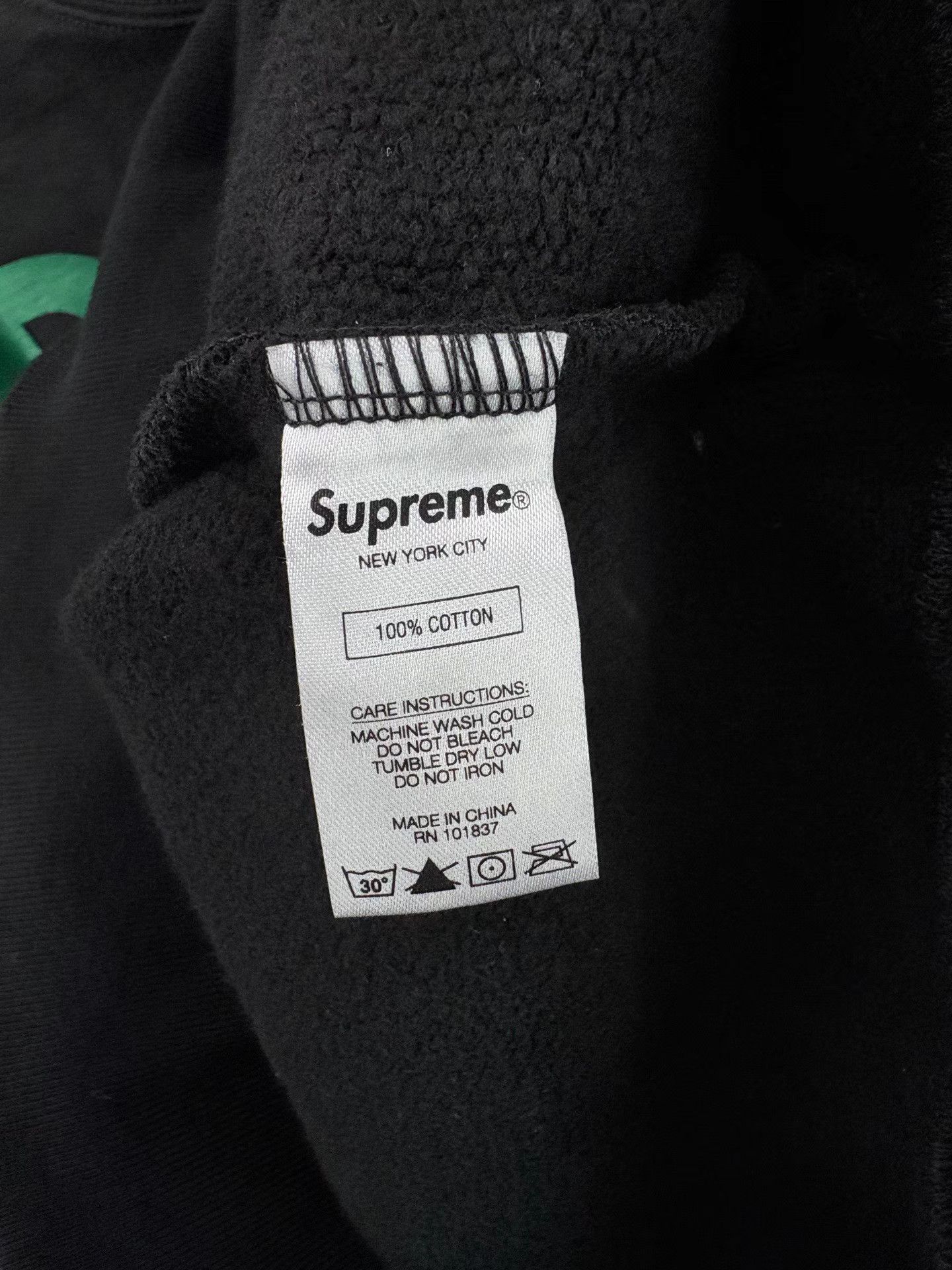Supreme SUPREME Logo Hoodie Size US L / EU 52-54 / 3 - 4 Thumbnail