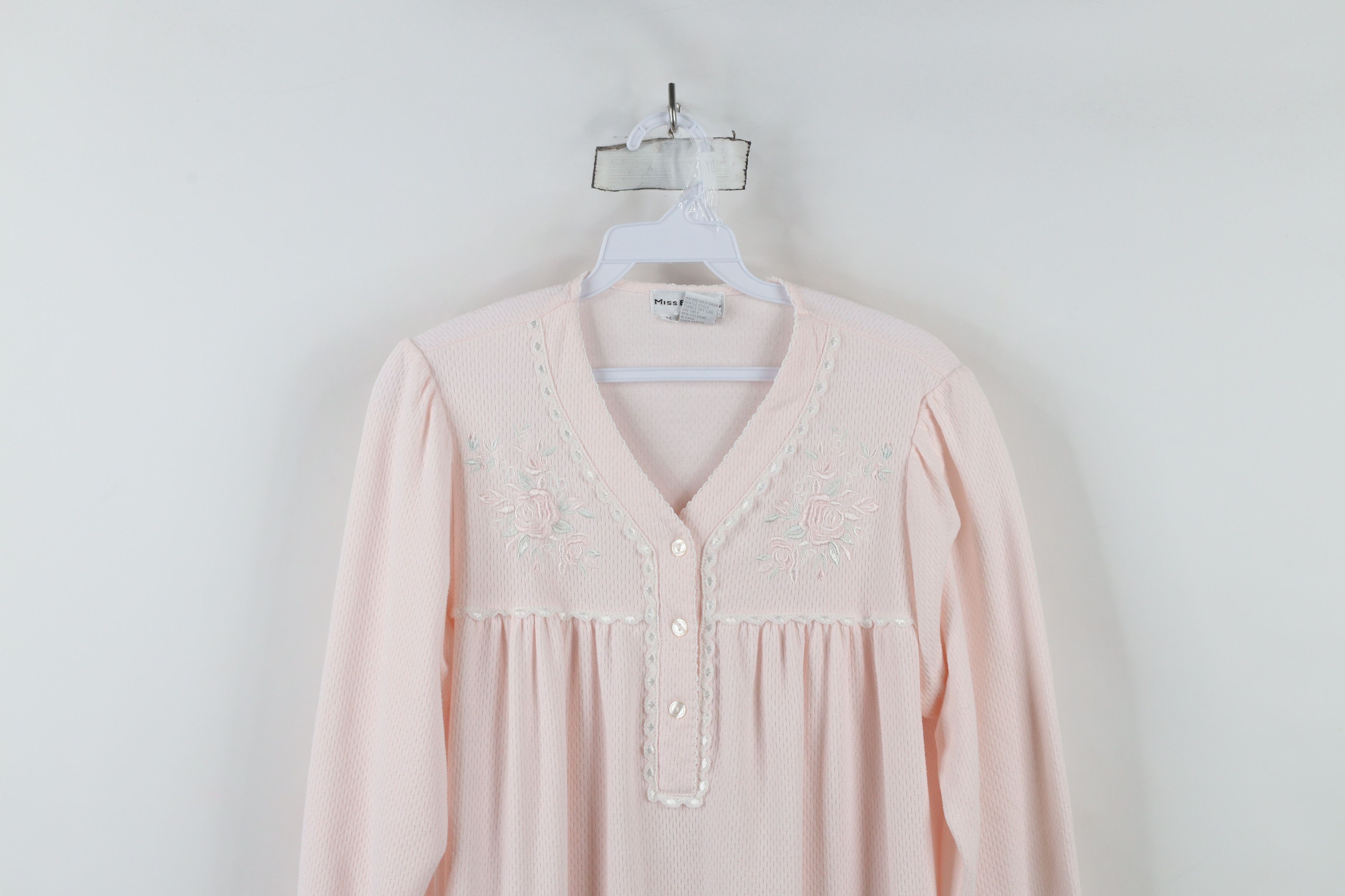 Vintage Vintage 90s Miss Elaine Flower Lace Long Sleeve Night Gown Size M / US 6-8 / IT 42-44 - 2 Thumbnail