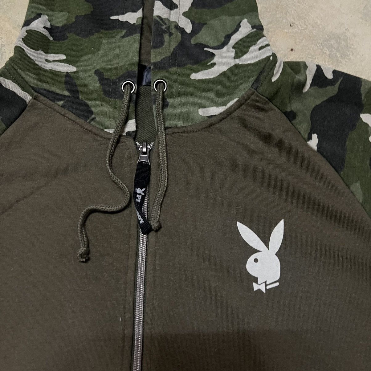 Playboy Playboy Zipper Hoodie Big Logo Camo Style Size US L / EU 52-54 / 3 - 9 Thumbnail