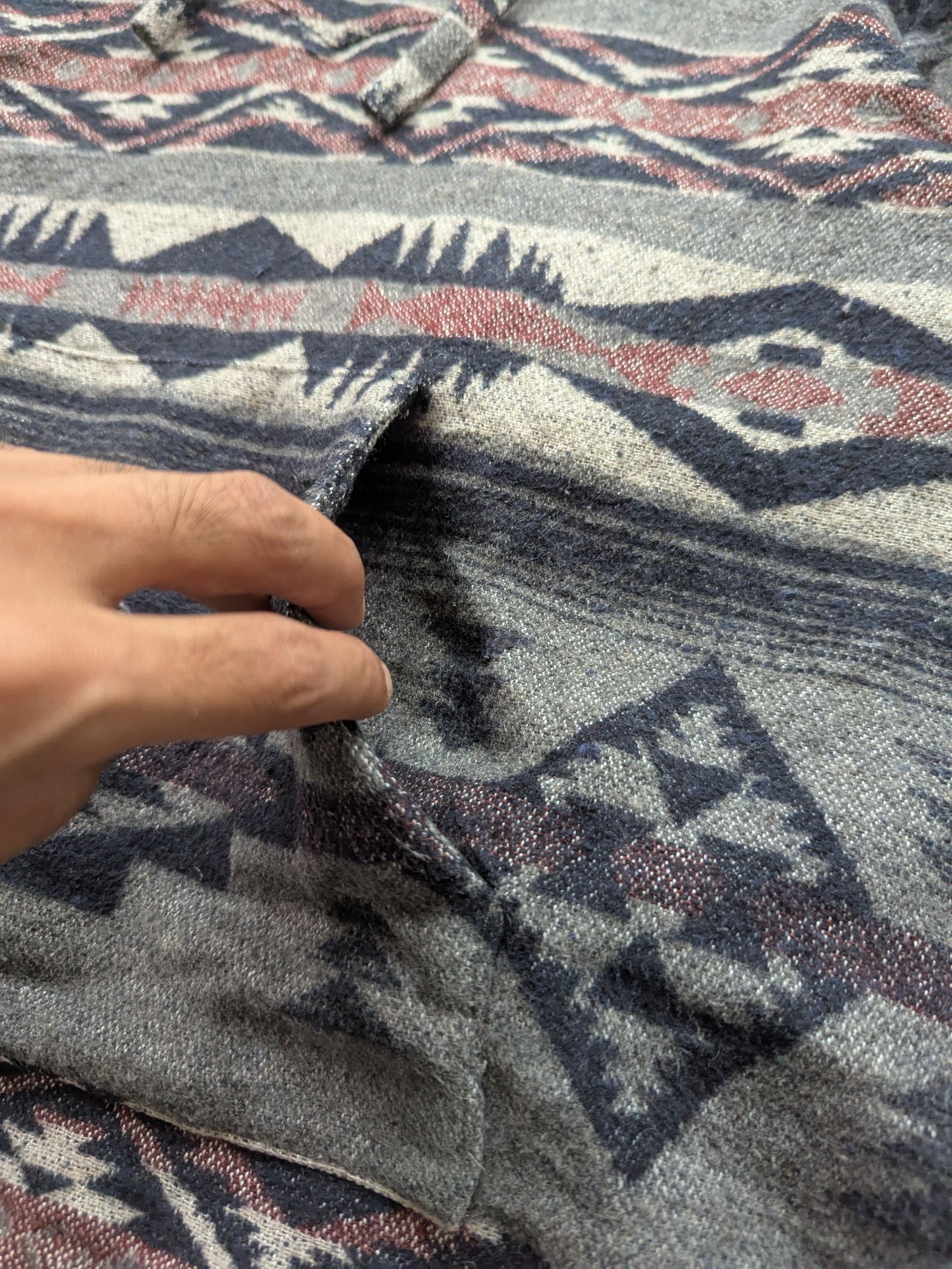 Japanese Brand × Vintage Vintage Wool Hoodie Navajo Native Pullover Sweater Size US M / EU 48-50 / 2 - 8 Thumbnail