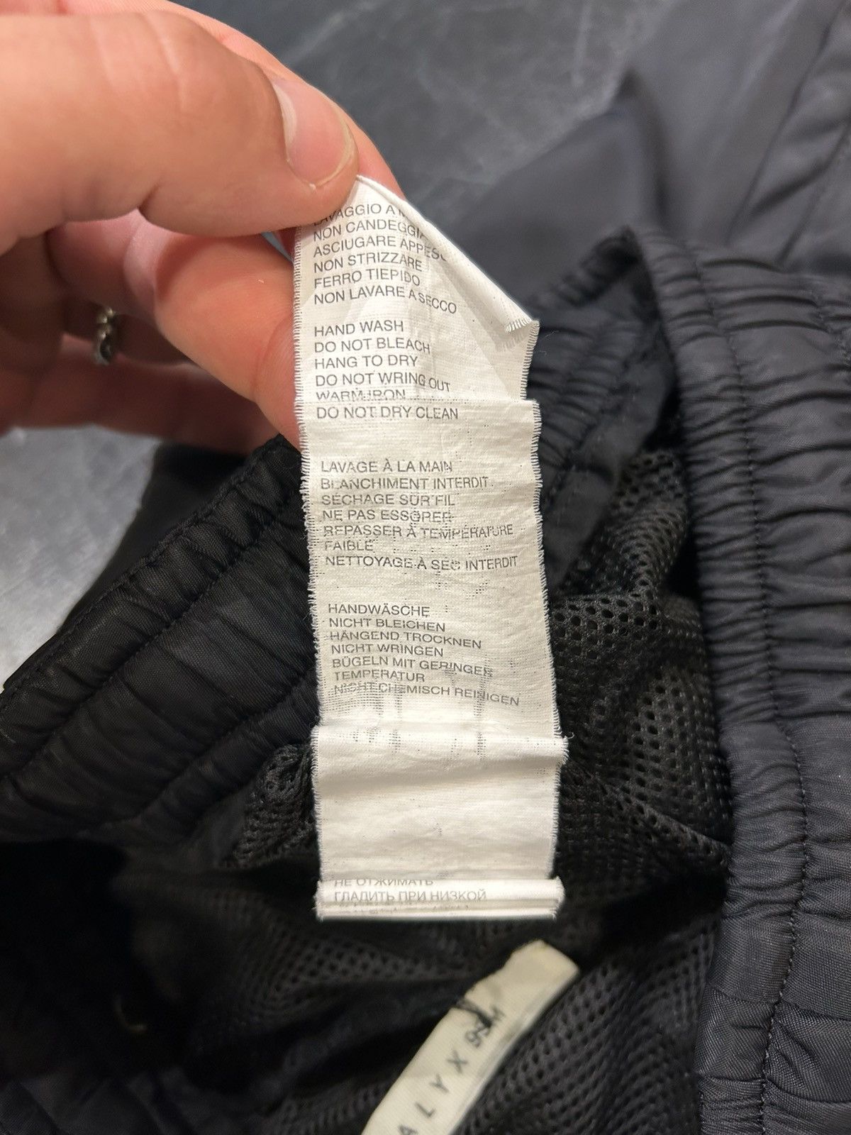 1017 ALYX 9SM 1017 Alyx 9sm Nylon Key Ring Pants Size US 29 - 8 Thumbnail