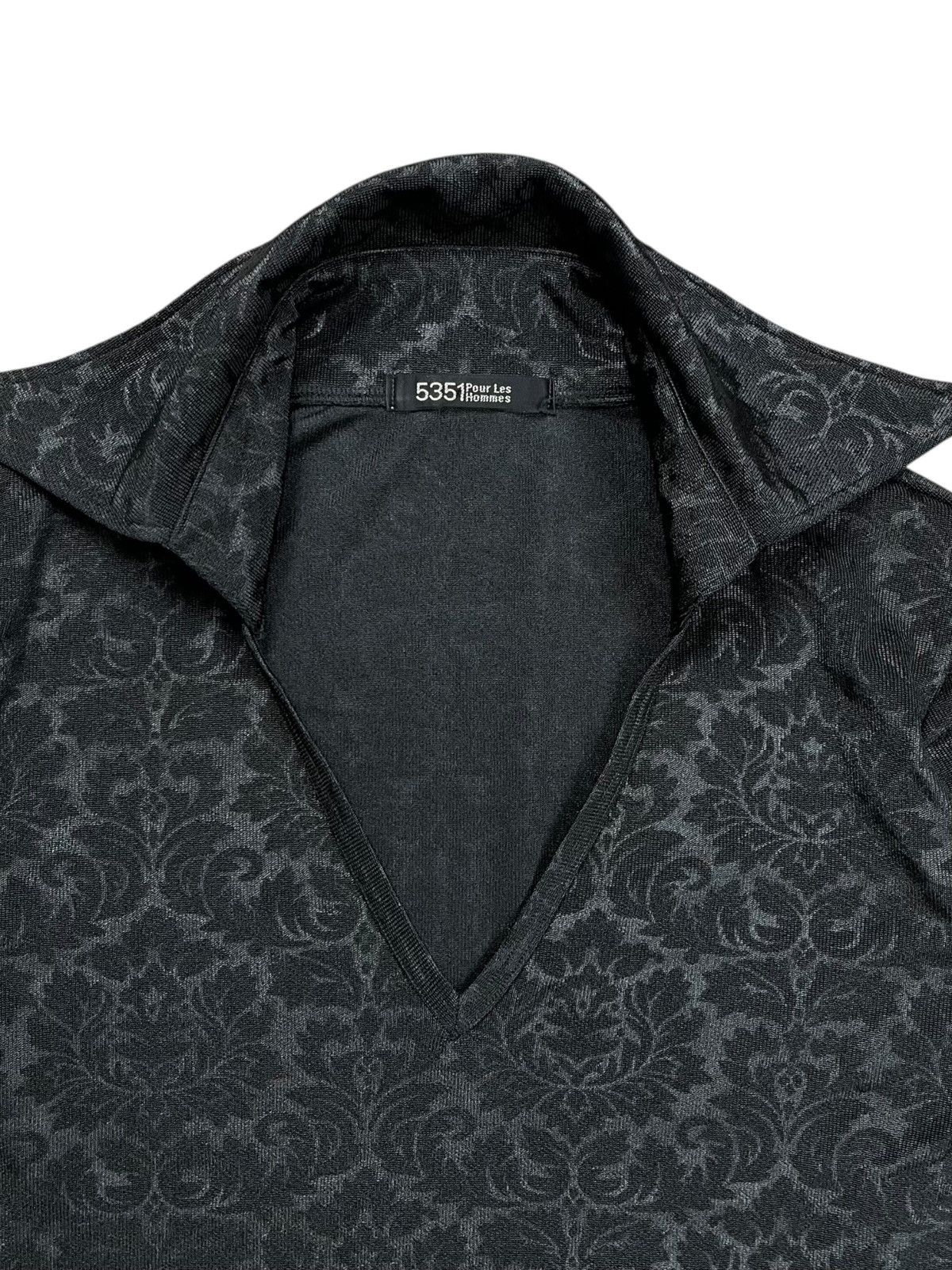 Other Old 5351 Pour Les Hommes - VKei Style Vneck Longsleeve Size US M / EU 48-50 / 2 - 4 Thumbnail
