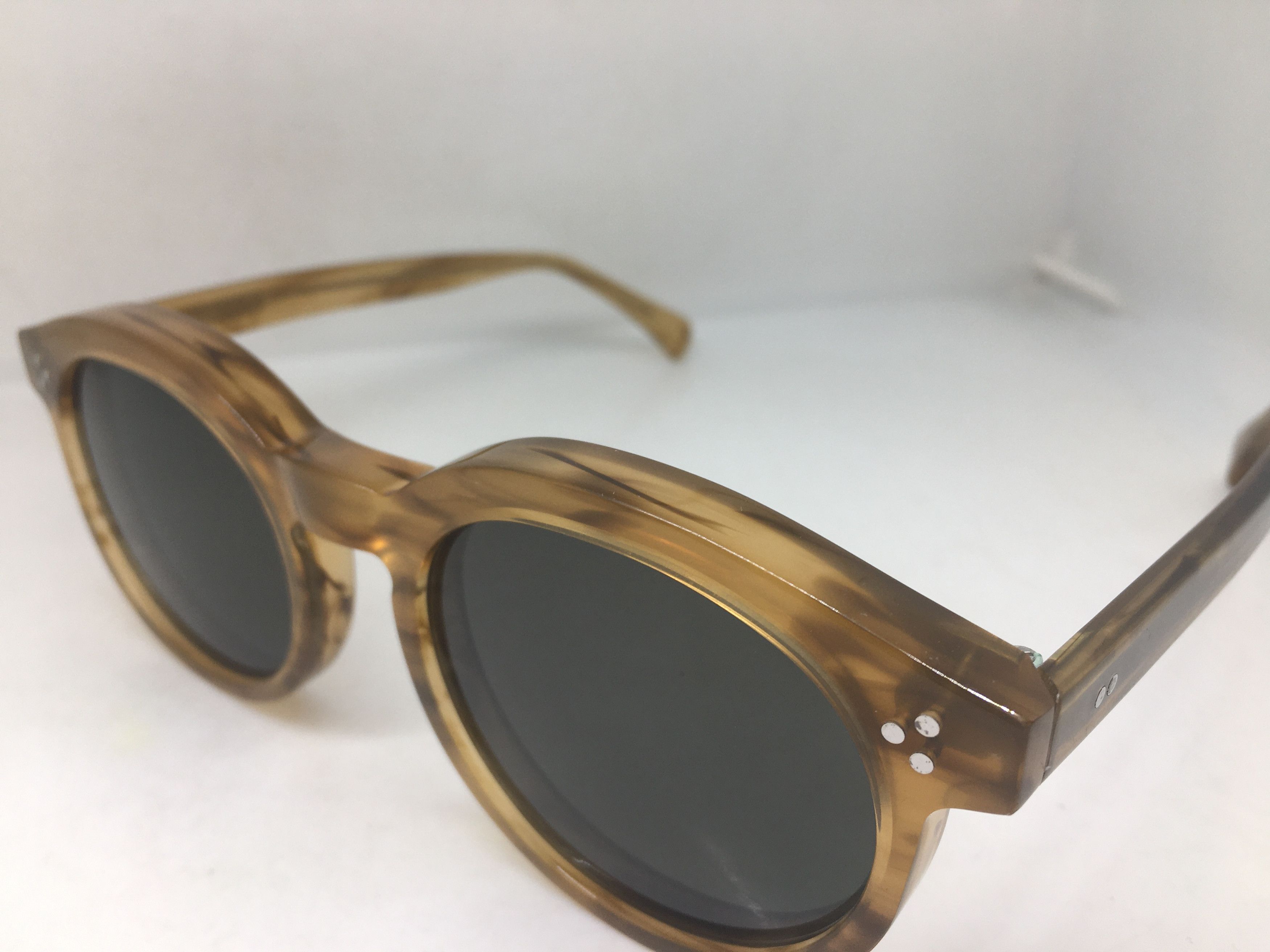 Wildfox Wildfox Classic Fox Harpep Brown Keyhole Bridge Sunglasses Size ONE SIZE - 3 Thumbnail