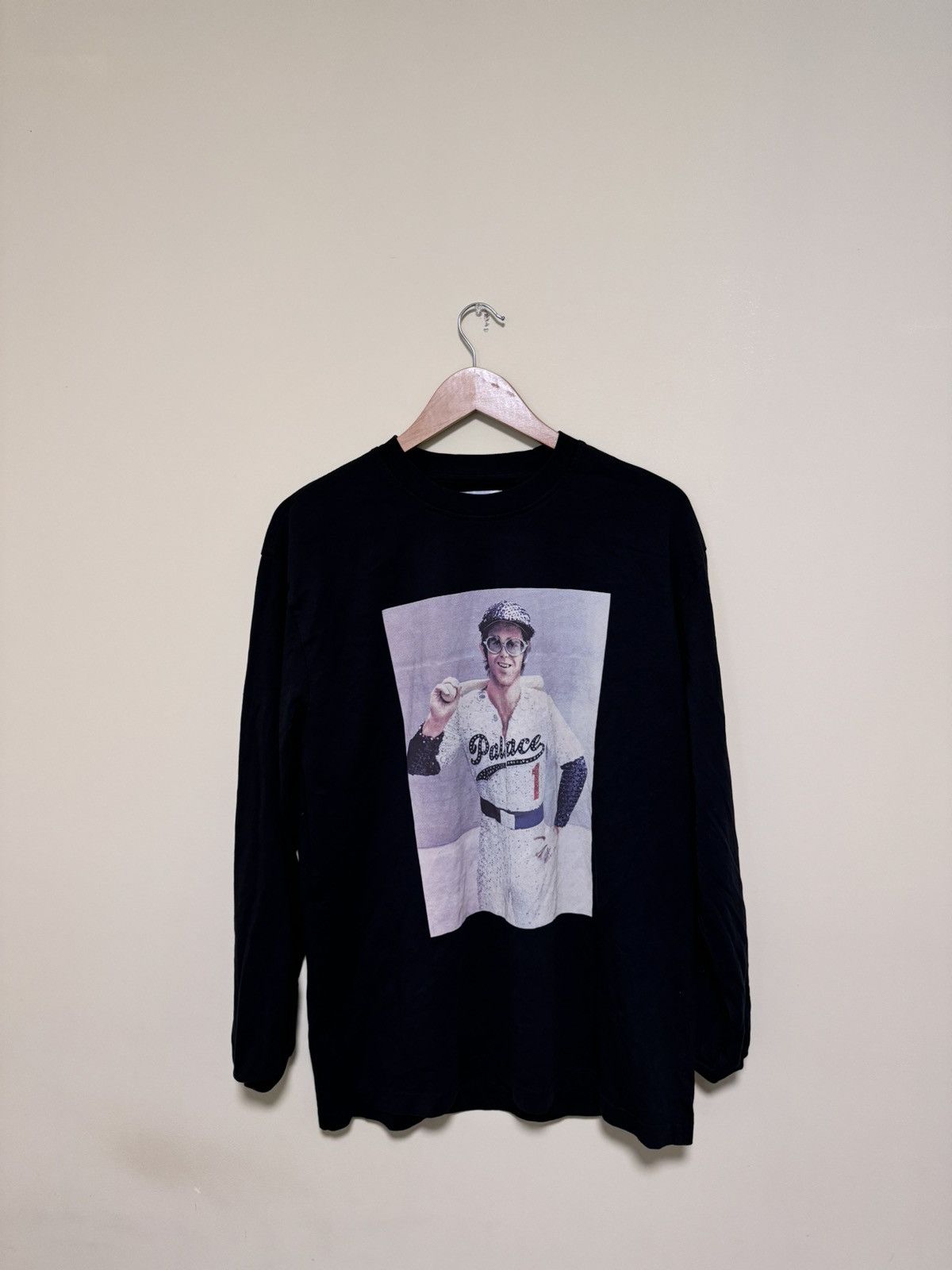 PALACE ELTON JOHN BALLER LONGSLEEVE MEDIUM BLACK T-SHIRT