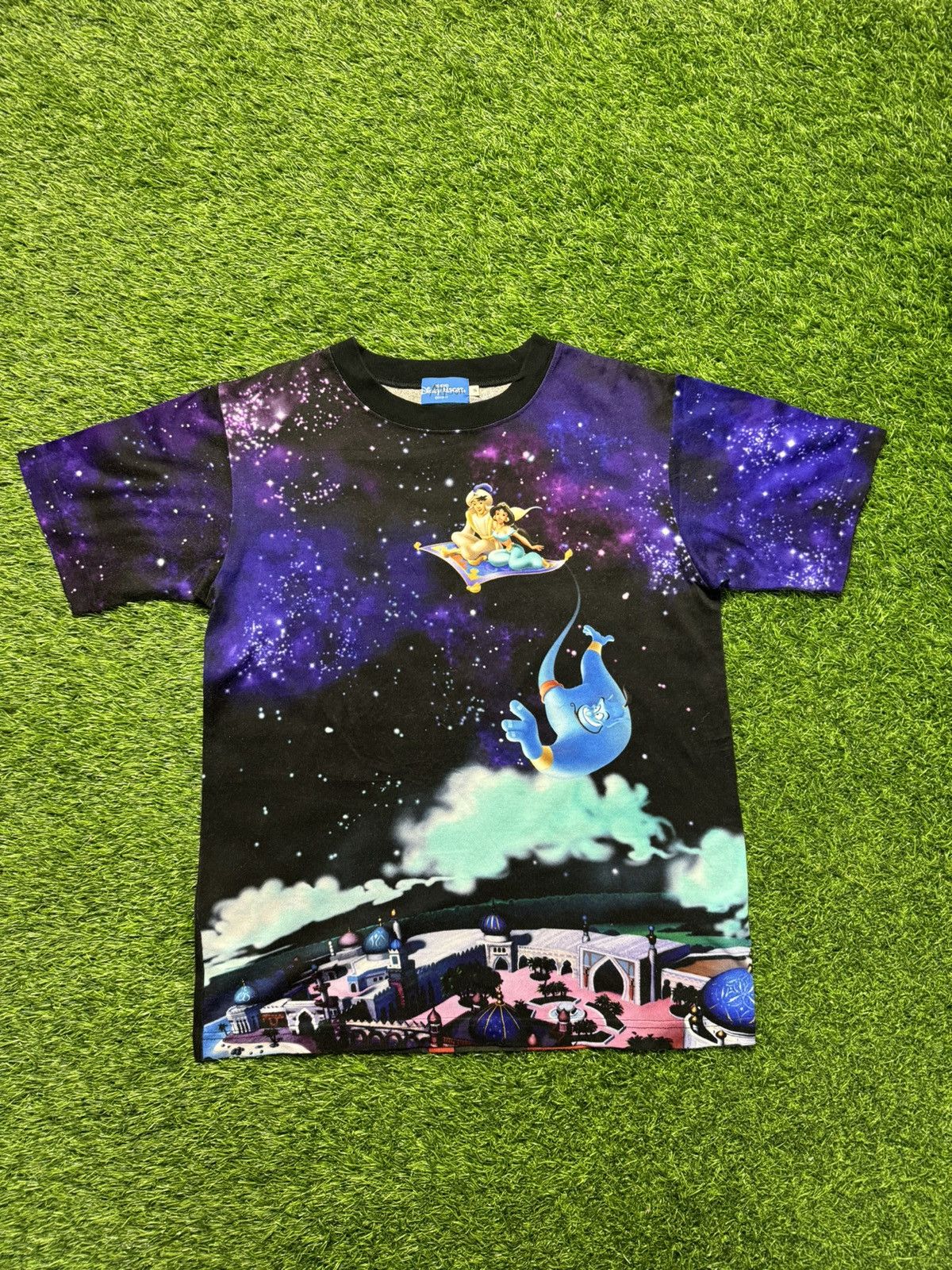 Aladin - all over print like new by disney