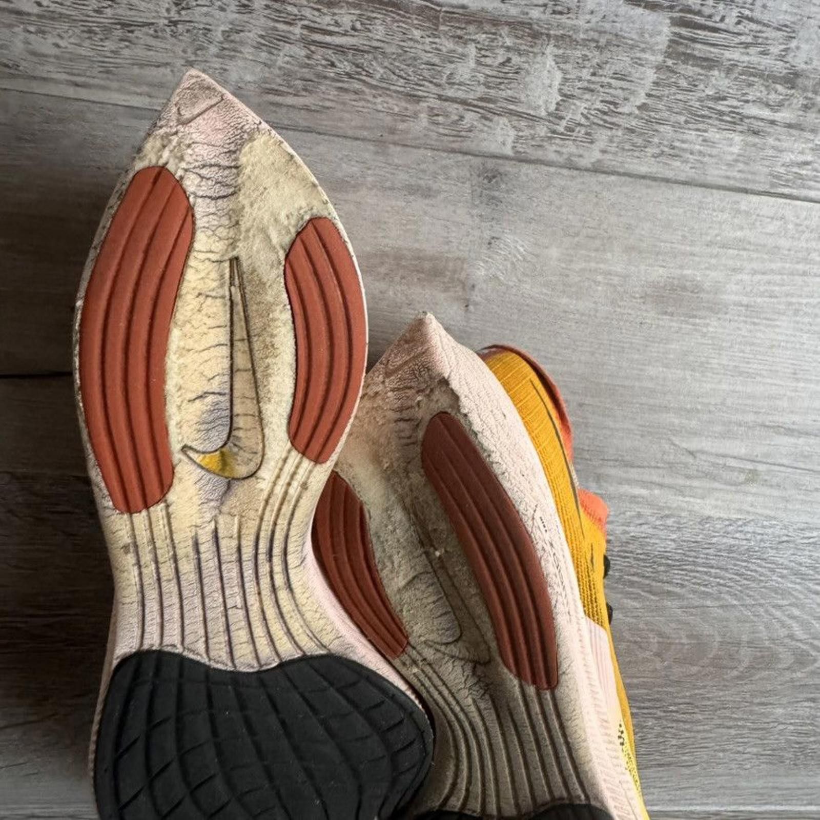 Nike NIKE • ZoomX Vaporfly Next% 2 "University Gold" (10M) Size US 10 / EU 43 - 8 Thumbnail