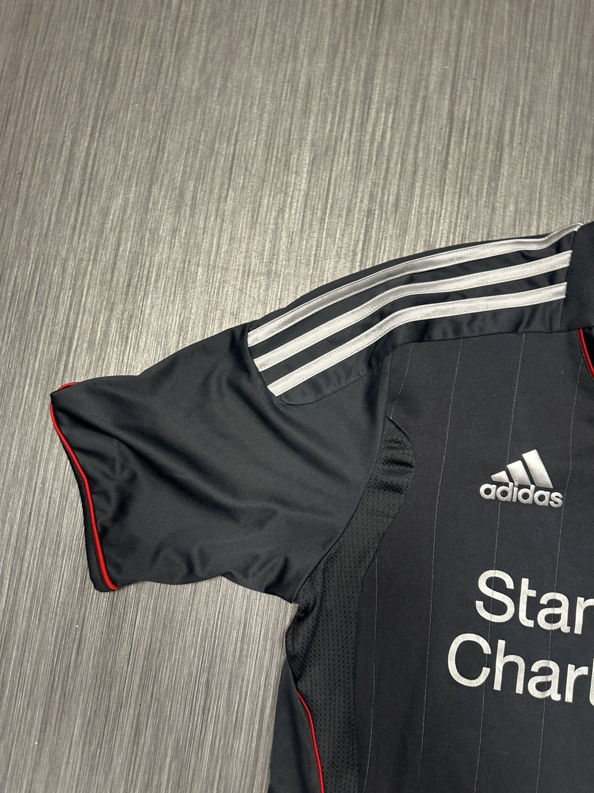 Adidas 2011-12 Liverpool adidas Away Shirt s Size US S / EU 44-46 / 1 - 4 Thumbnail