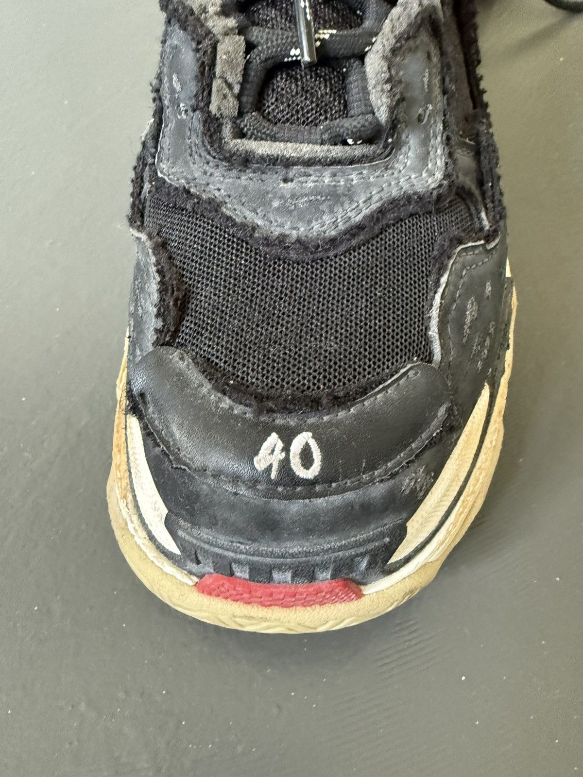 Balenciaga Balenciaga Triple S Used Look Size US 7 / EU 40 - 3 Thumbnail