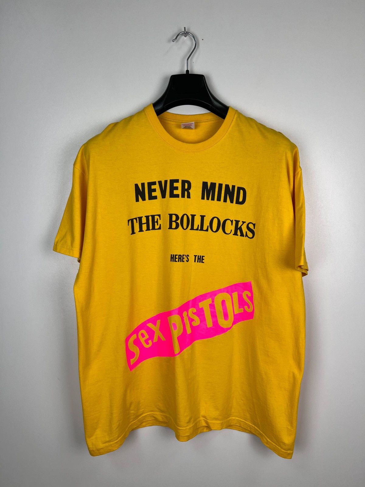 Other Sex Pistols 2003 Never Mind The Bollocks t-shirts size XL Size US XL / EU 56 / 4 - 1 Thumbnail