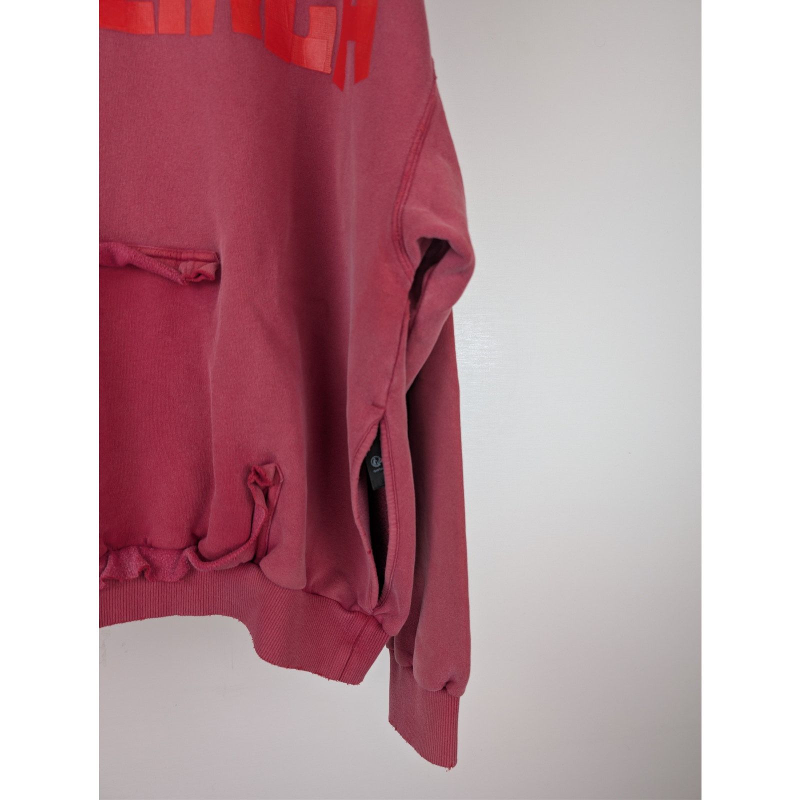 Balenciaga o1rshd1 Tape Type Ripped Pocket Hoodie in Raspberry Size US S / EU 44-46 / 1 - 6 Thumbnail