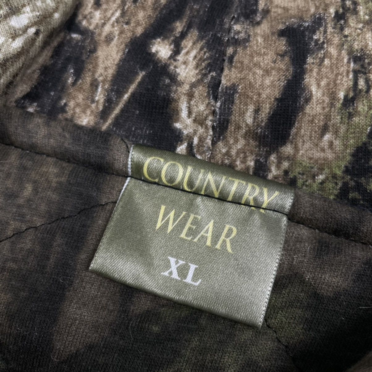 Realtree × Vintage Vintage Realtree Insulated Camo Zip Up Hoodie Jacket Size US XL / EU 56 / 4 - 12 Thumbnail