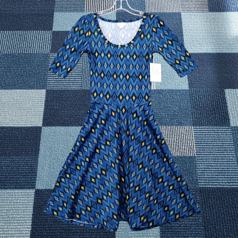 Vintage LulaRoe Dress Womens XXS 2XS Blue Fit & Flare Diamond Pattern Half Sleeve Pullover Knee Length Casual Party Workwear Womens Size XXS / US 00 / IT 34 - 1 Thumbnail