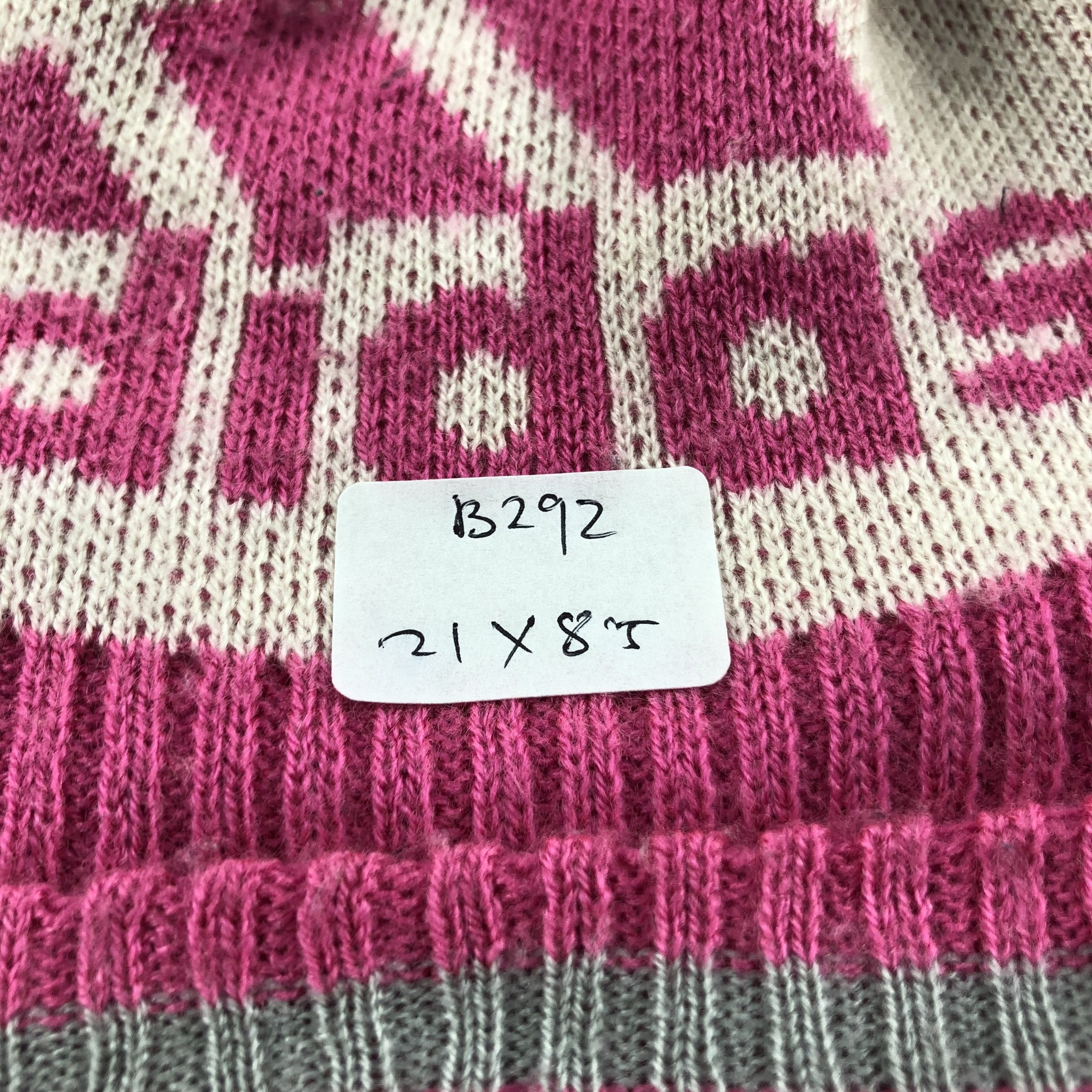 Vintage Adidas Pink Bobble Beanie Snowcap Snow Hat B292 Size ONE SIZE - 7 Thumbnail