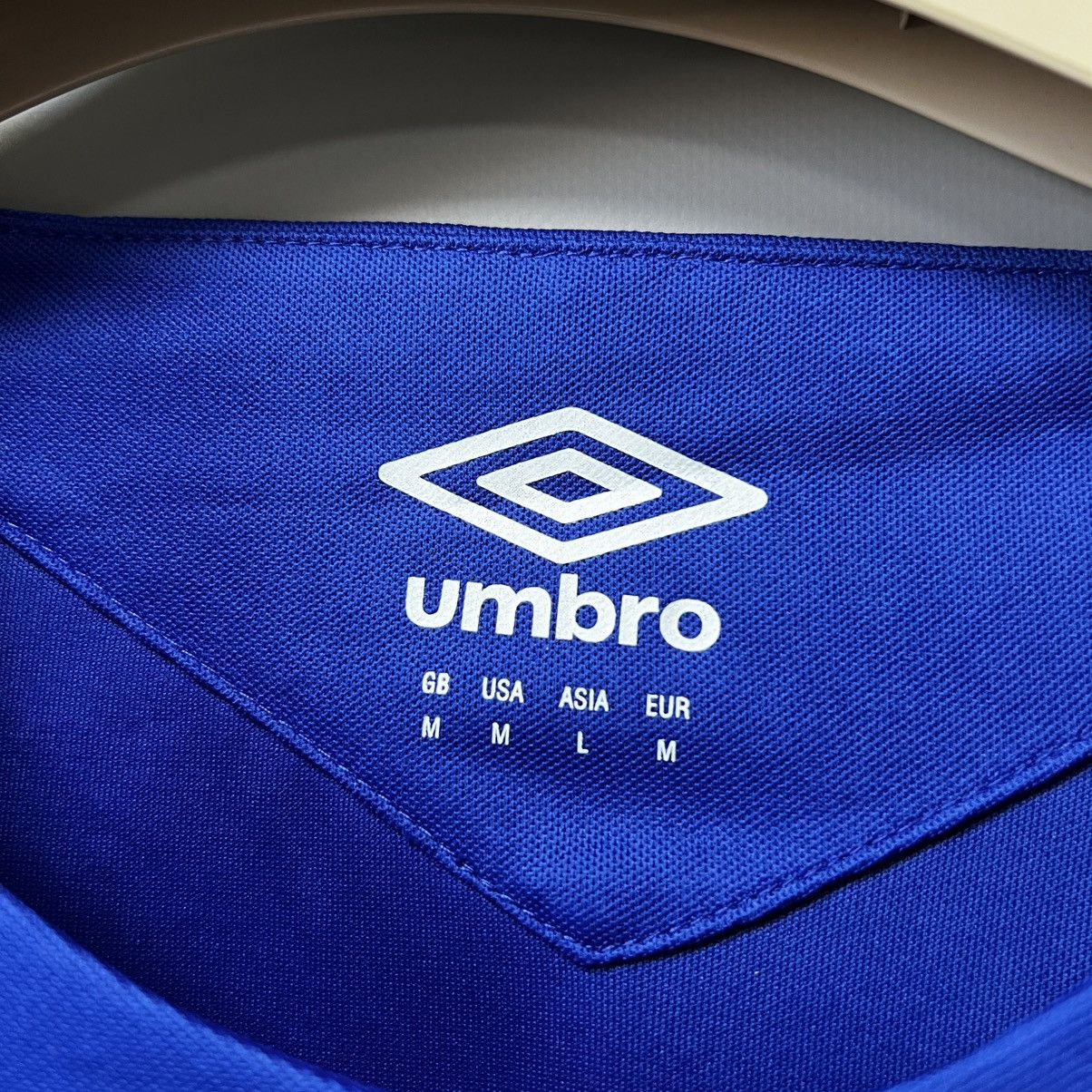 Umbro Umbro Everton Football Soccer Jersey T shirt y2k NWT NEW Size US M / EU 48-50 / 2 - 20 Thumbnail