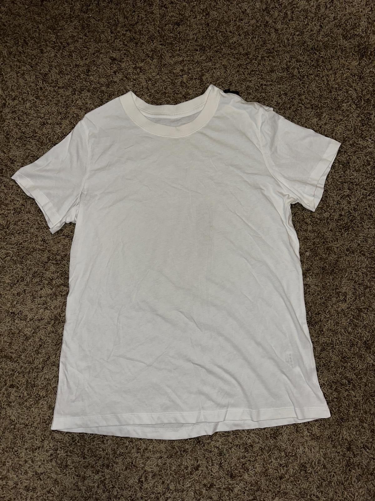Nike Nike Women's Sportswear Short-Sleeve Crew Top Size L / US 10 / IT 46 - 1 Thumbnail