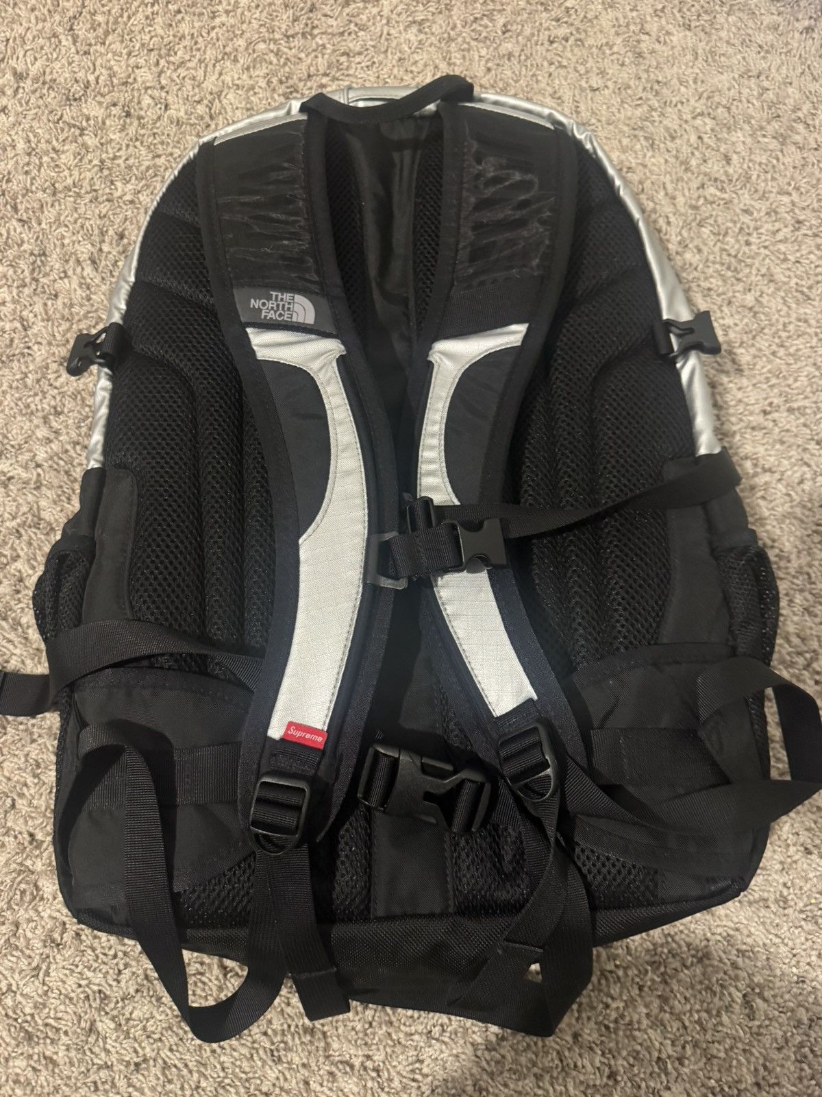 Supreme × The North Face Supreme the north face silver metallic backpack Size ONE SIZE - 11 Thumbnail